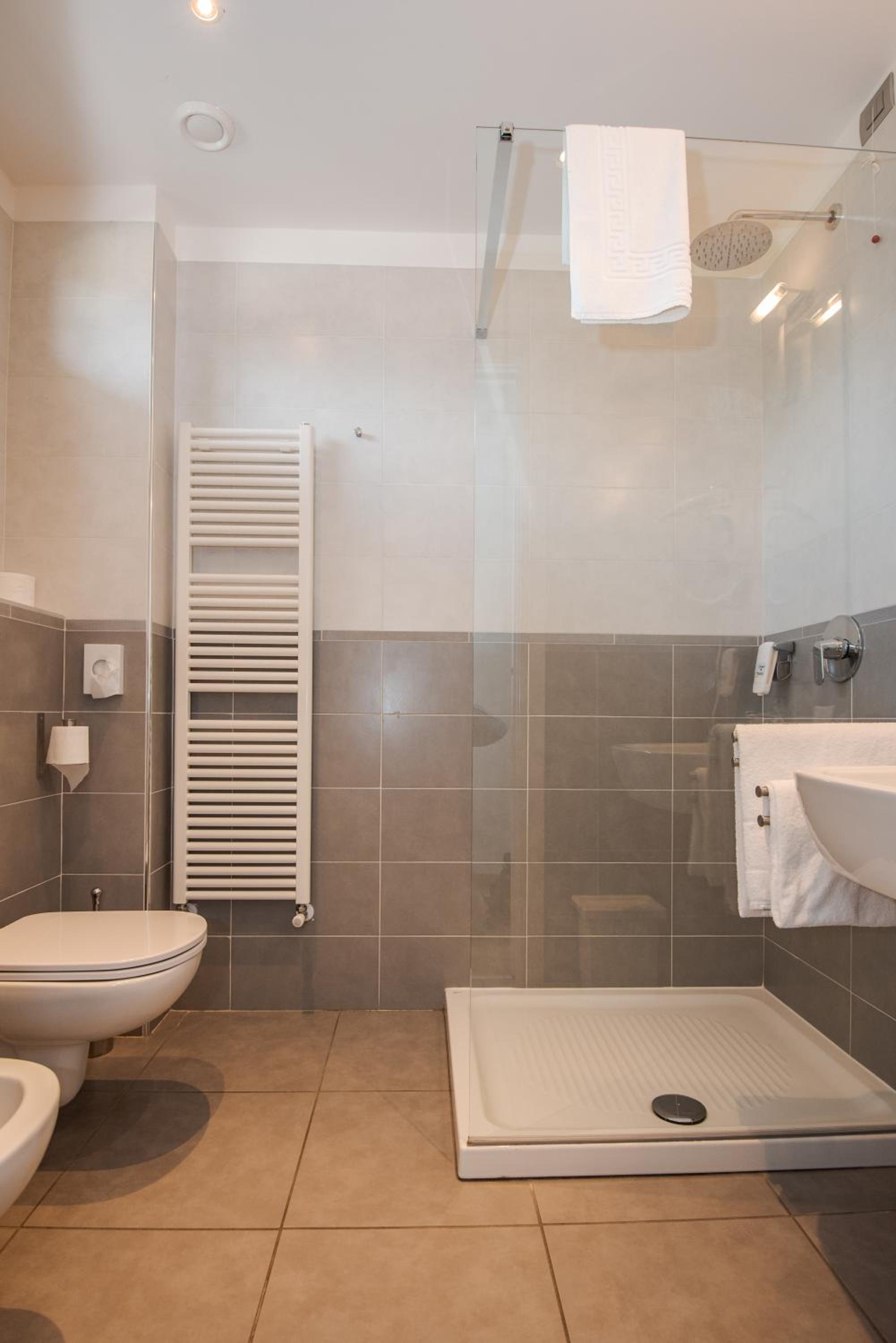 Standard Double Room with Mountain View photo 2