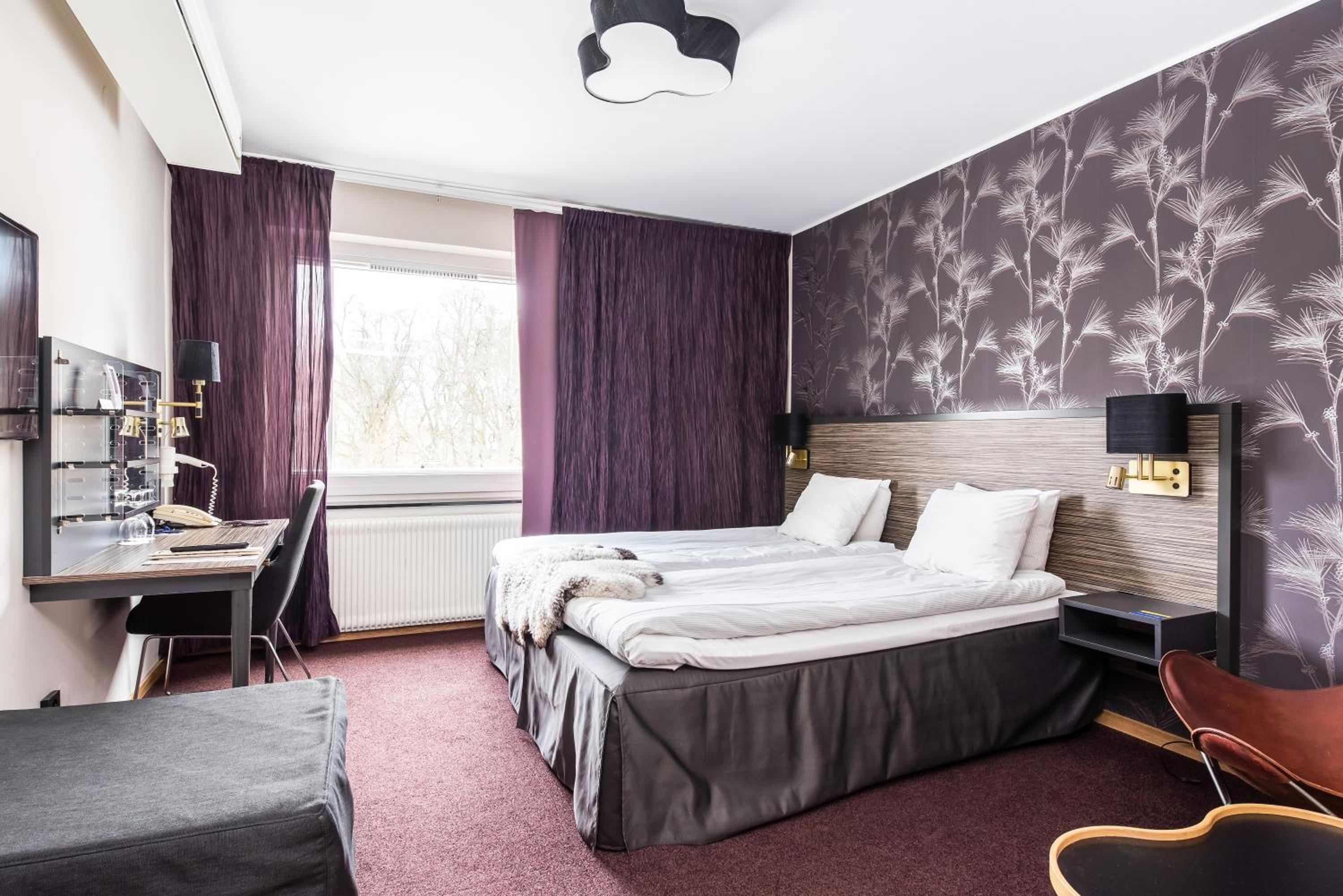 Standard Twin Room - Photo 3