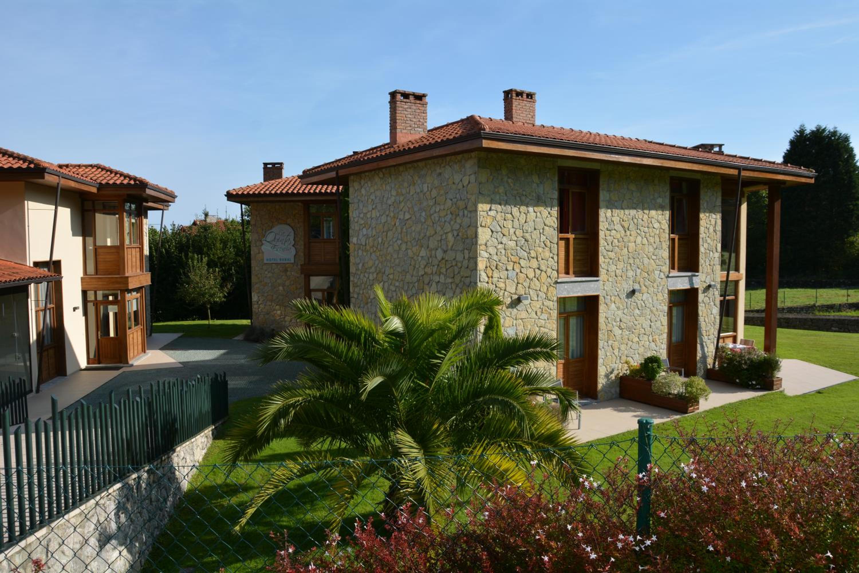 Double or Twin Room with Terrace - Photo 15