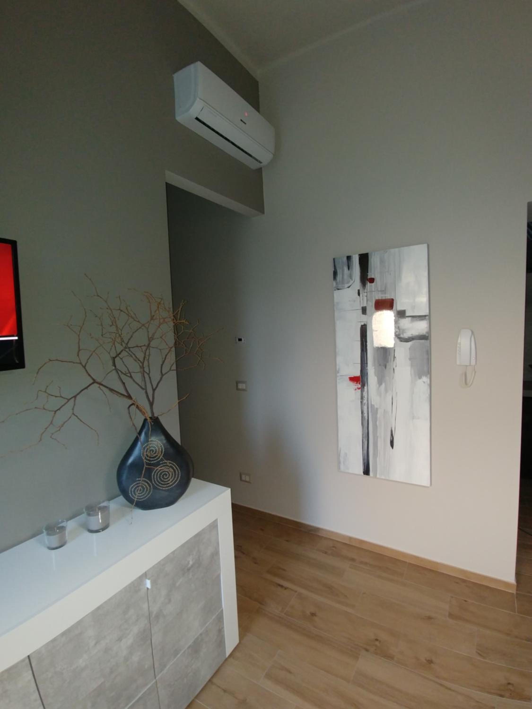 Deluxe Queen Suite - Photo 4