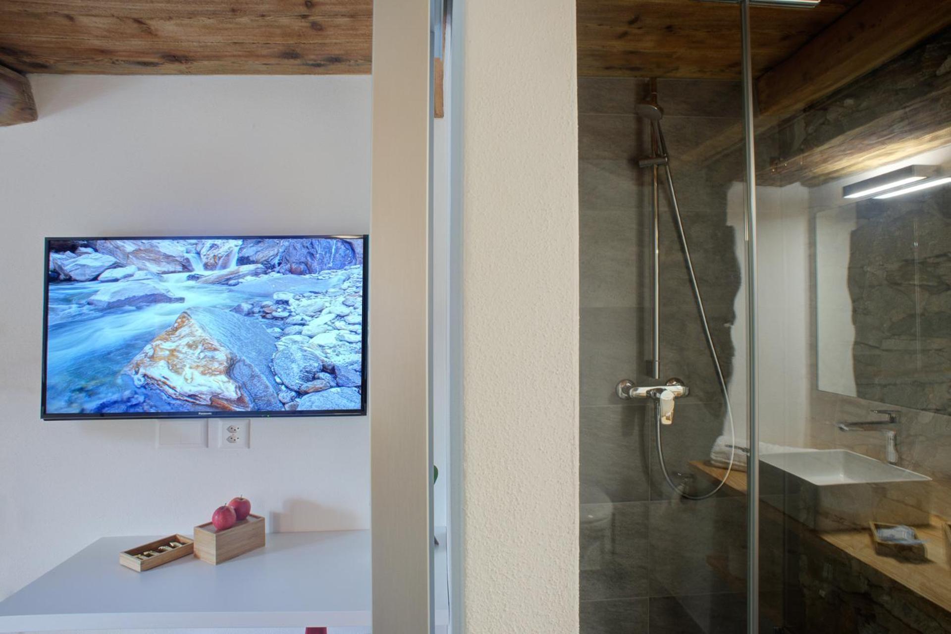 Double Room - Photo 4