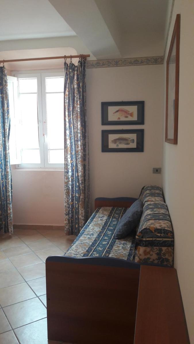 One-Bedroom Apartment (4 Adults)