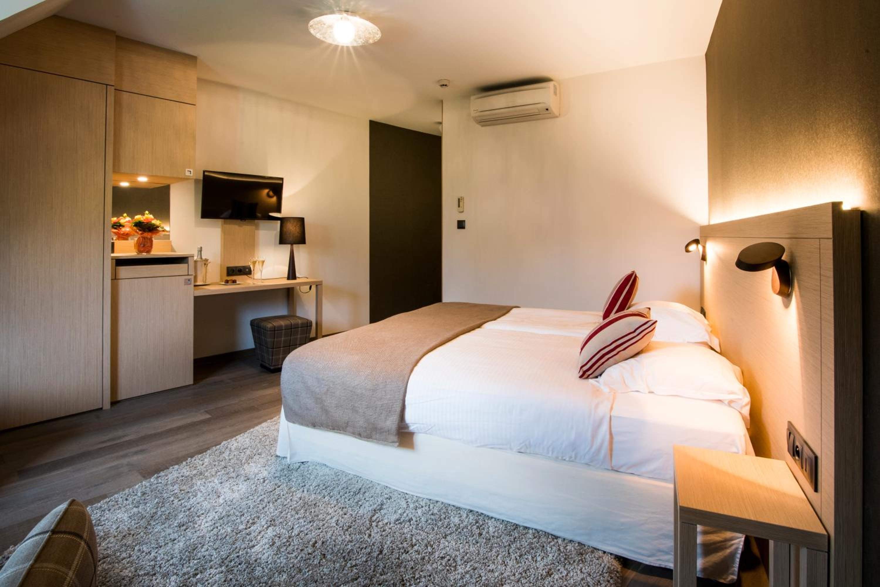 Superior Double Room - Photo 3