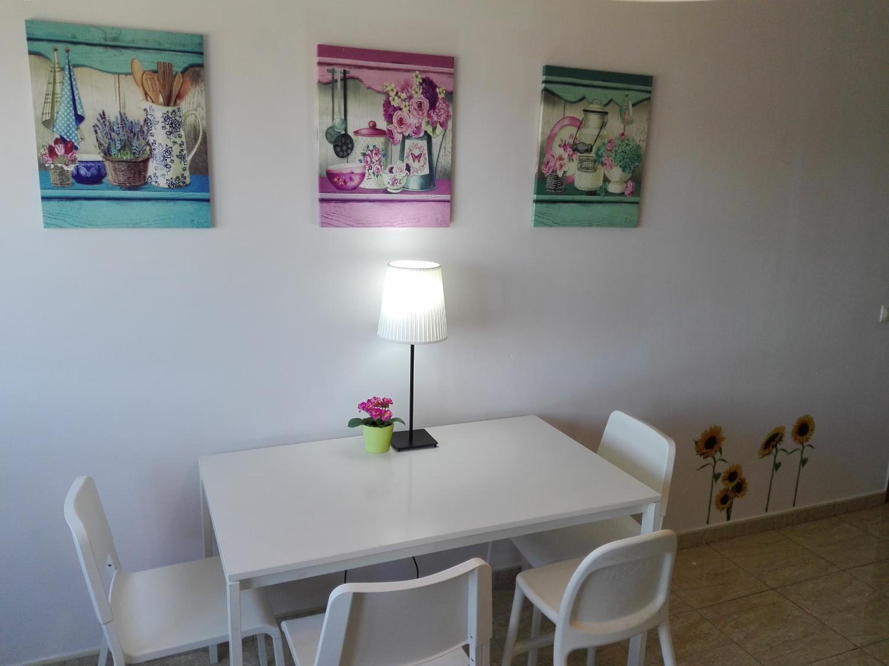 Apartment photo 2