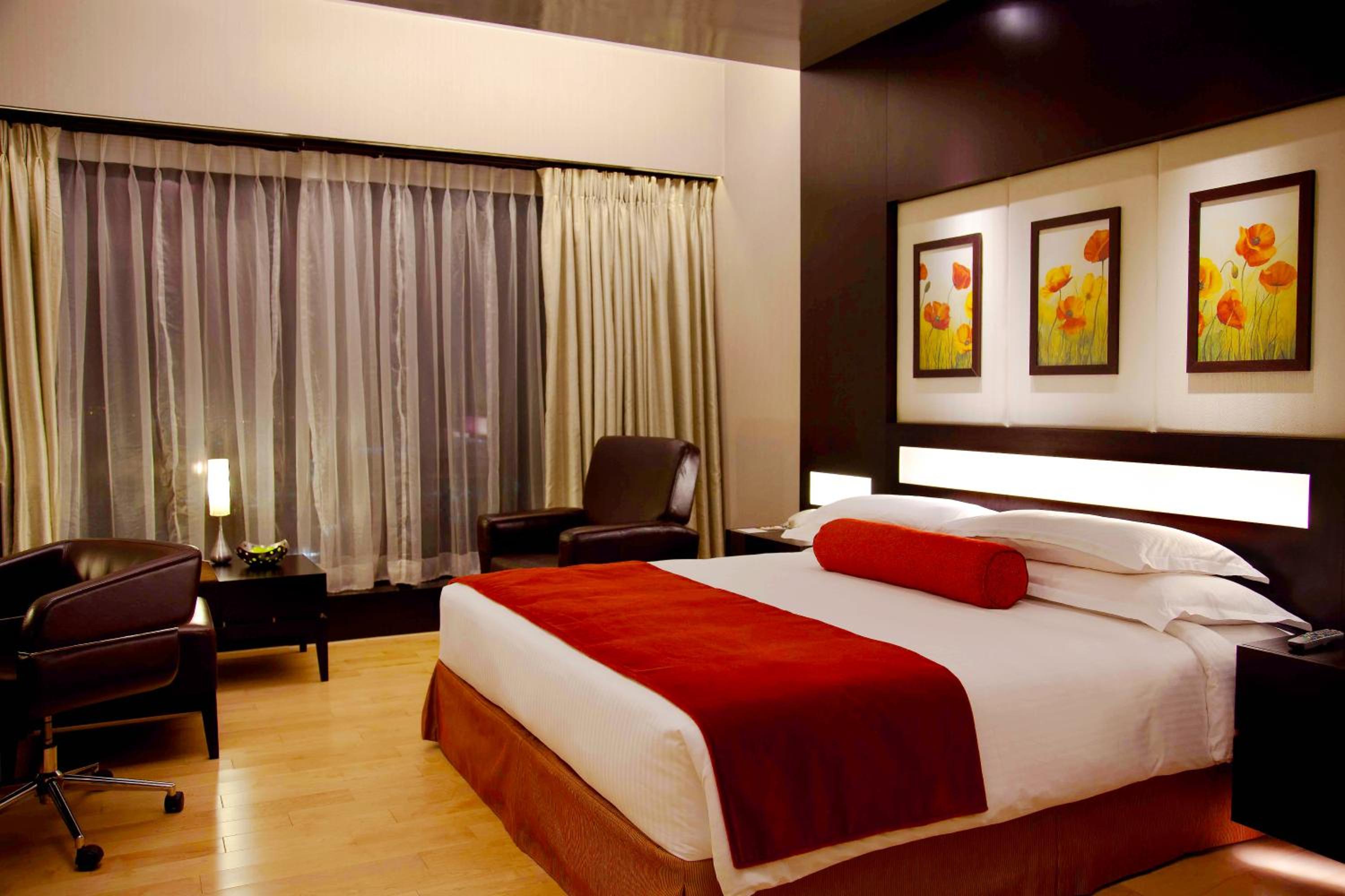 Superior King Room