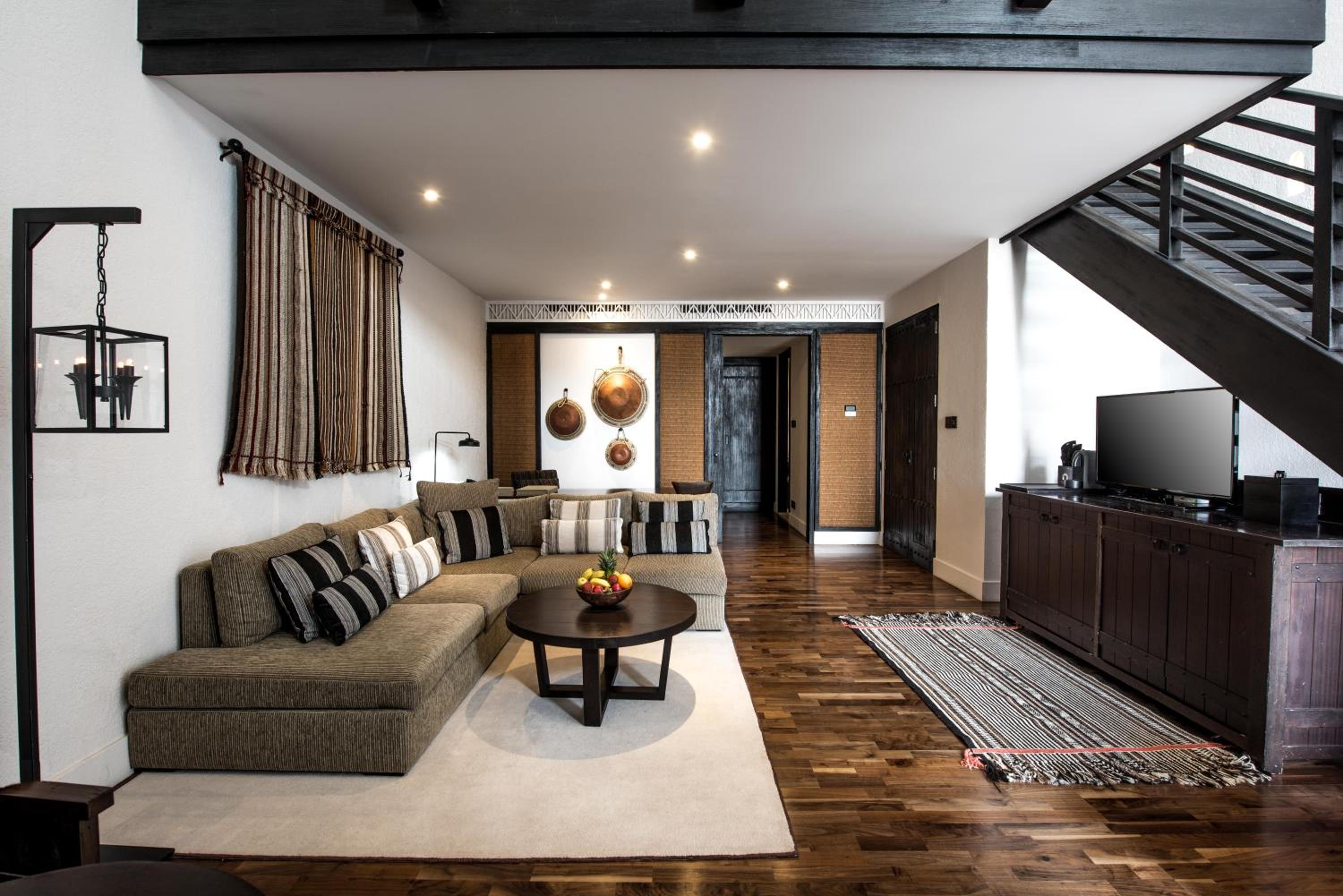 Loft Suite - Photo 6