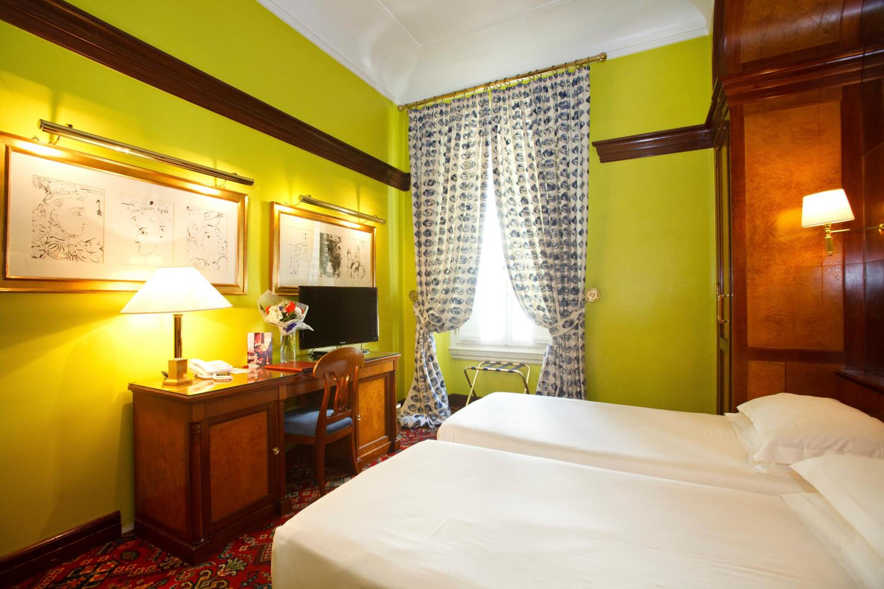 Double Room - Photo 3