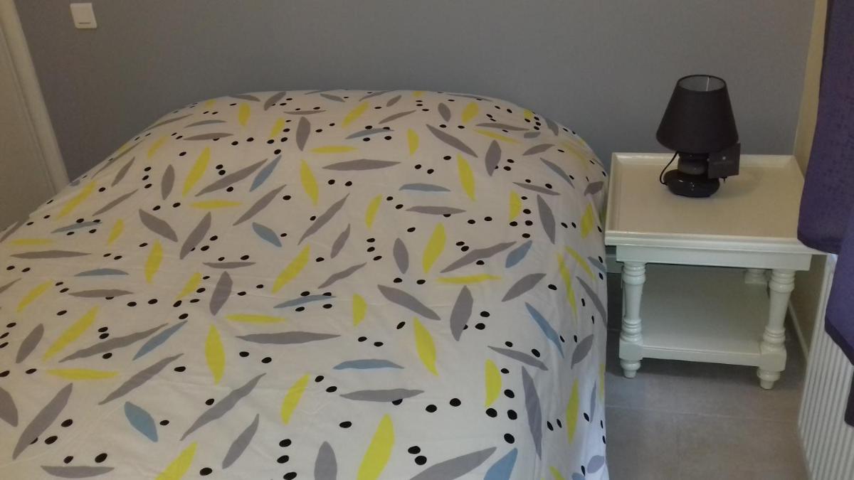 One-Bedroom House - Photo 11