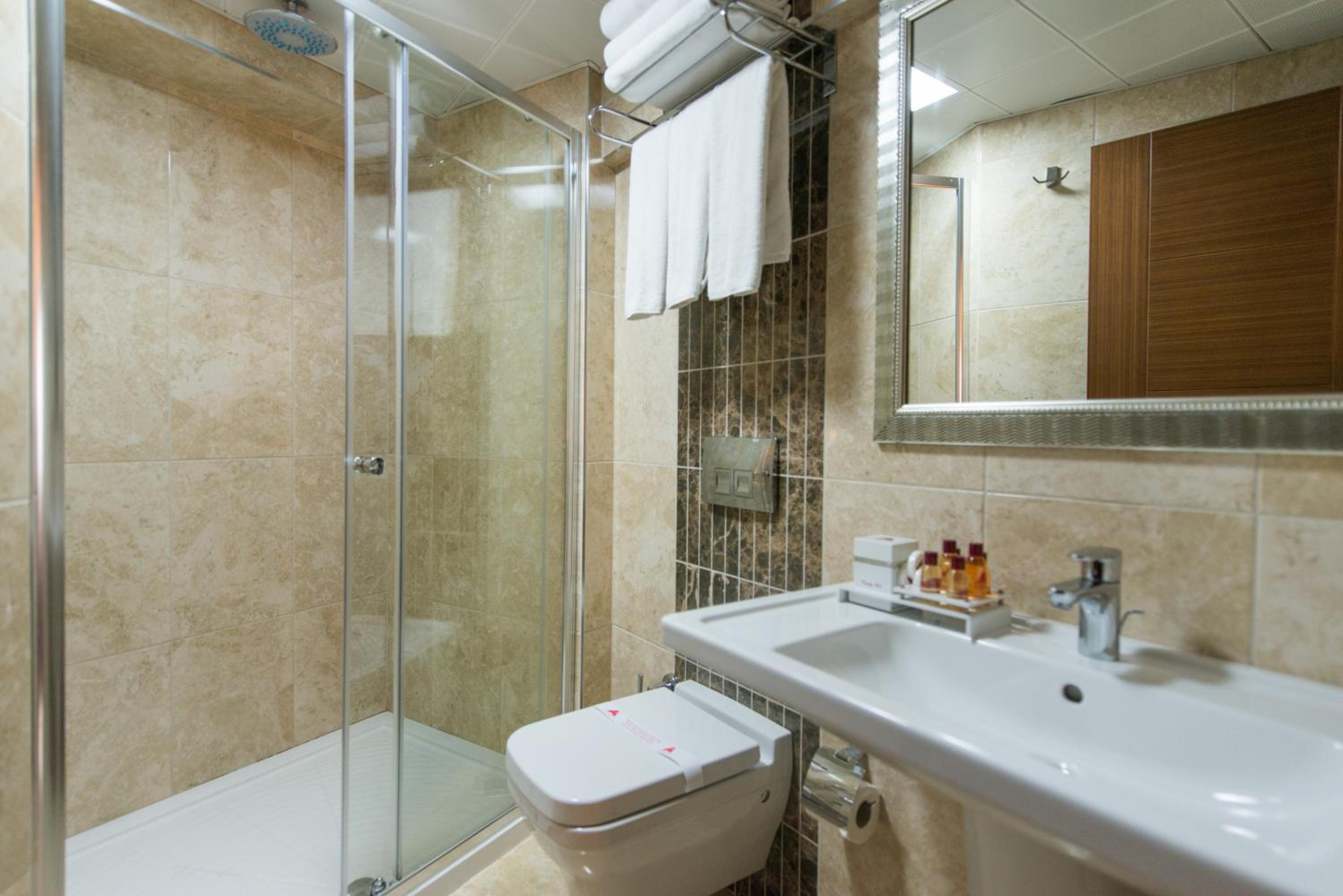 Standard Triple Room photo 2