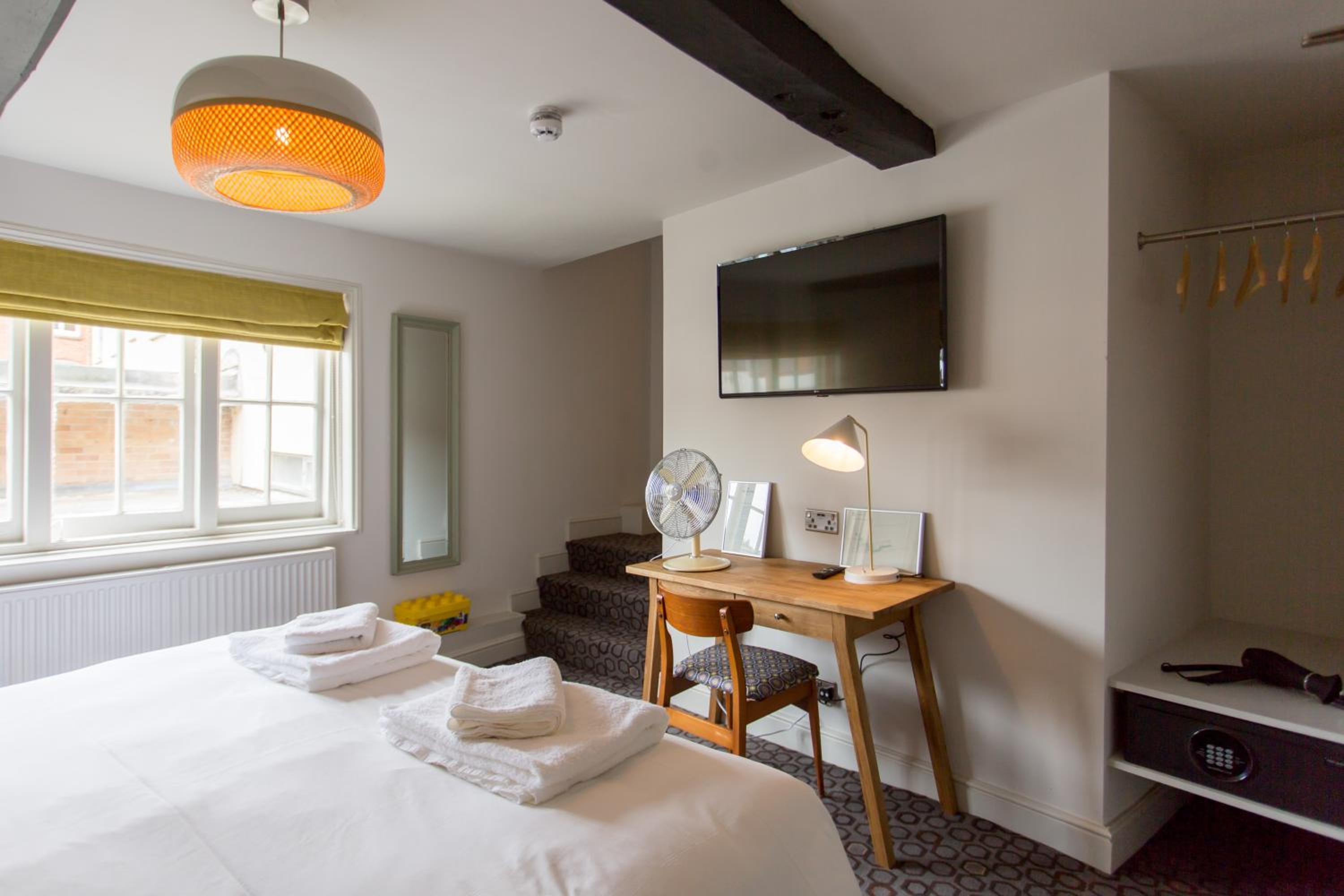 Deluxe Double Room with Bath photo 1