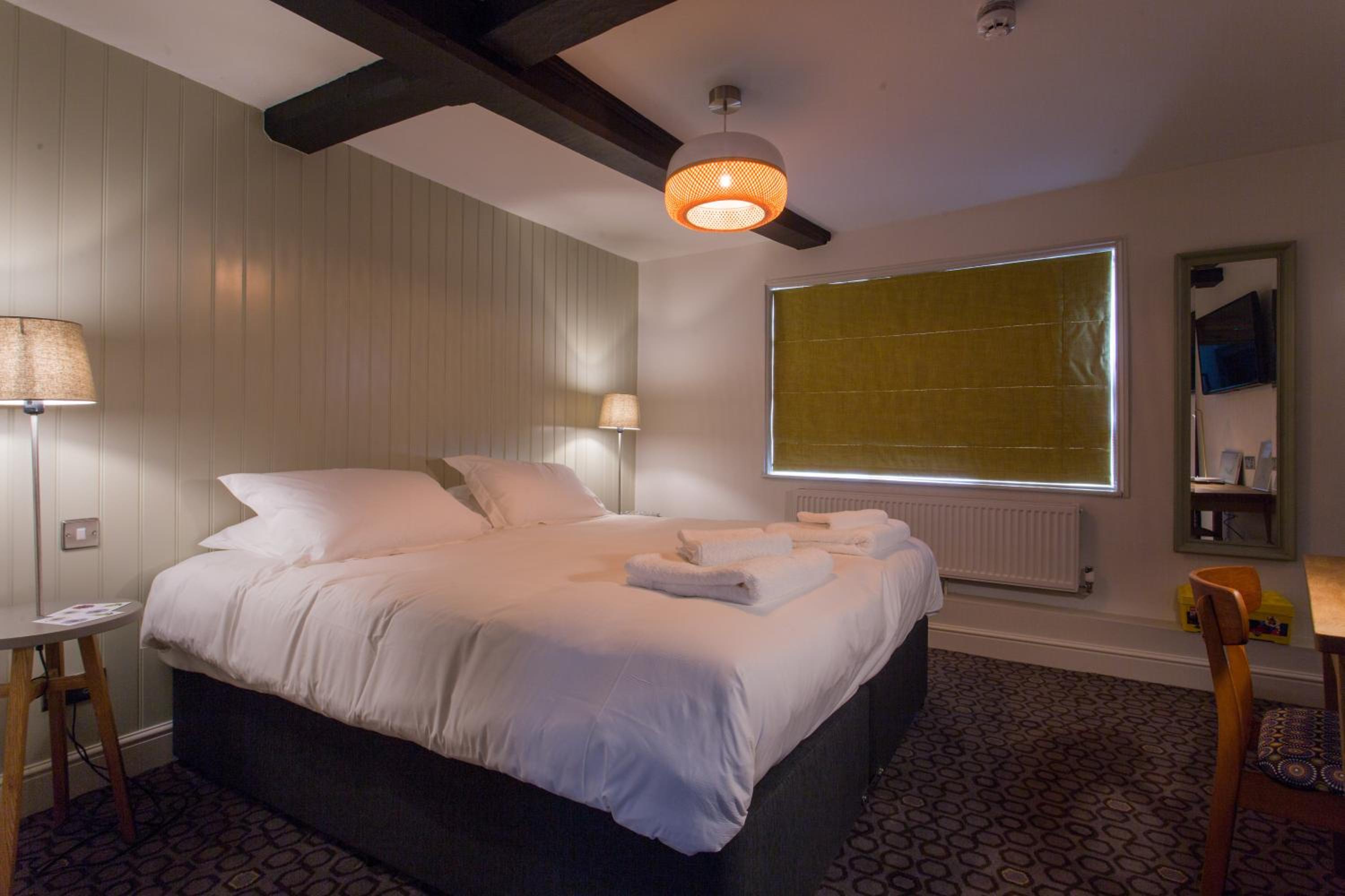 Deluxe Double Room with Bath photo 2