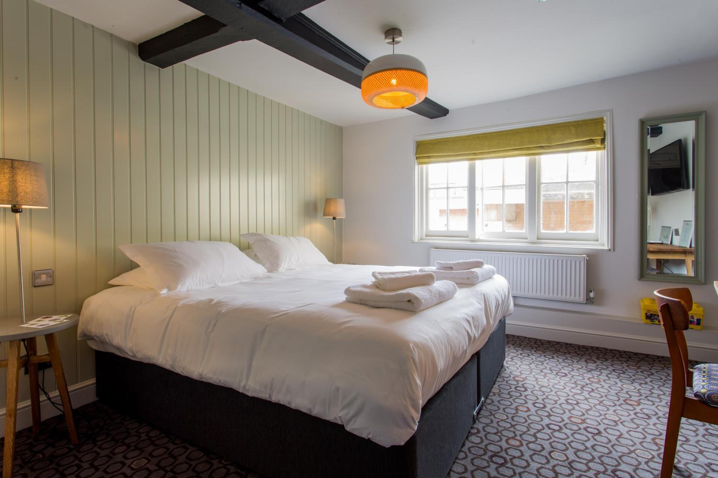 Deluxe Double Room with Bath photo 3