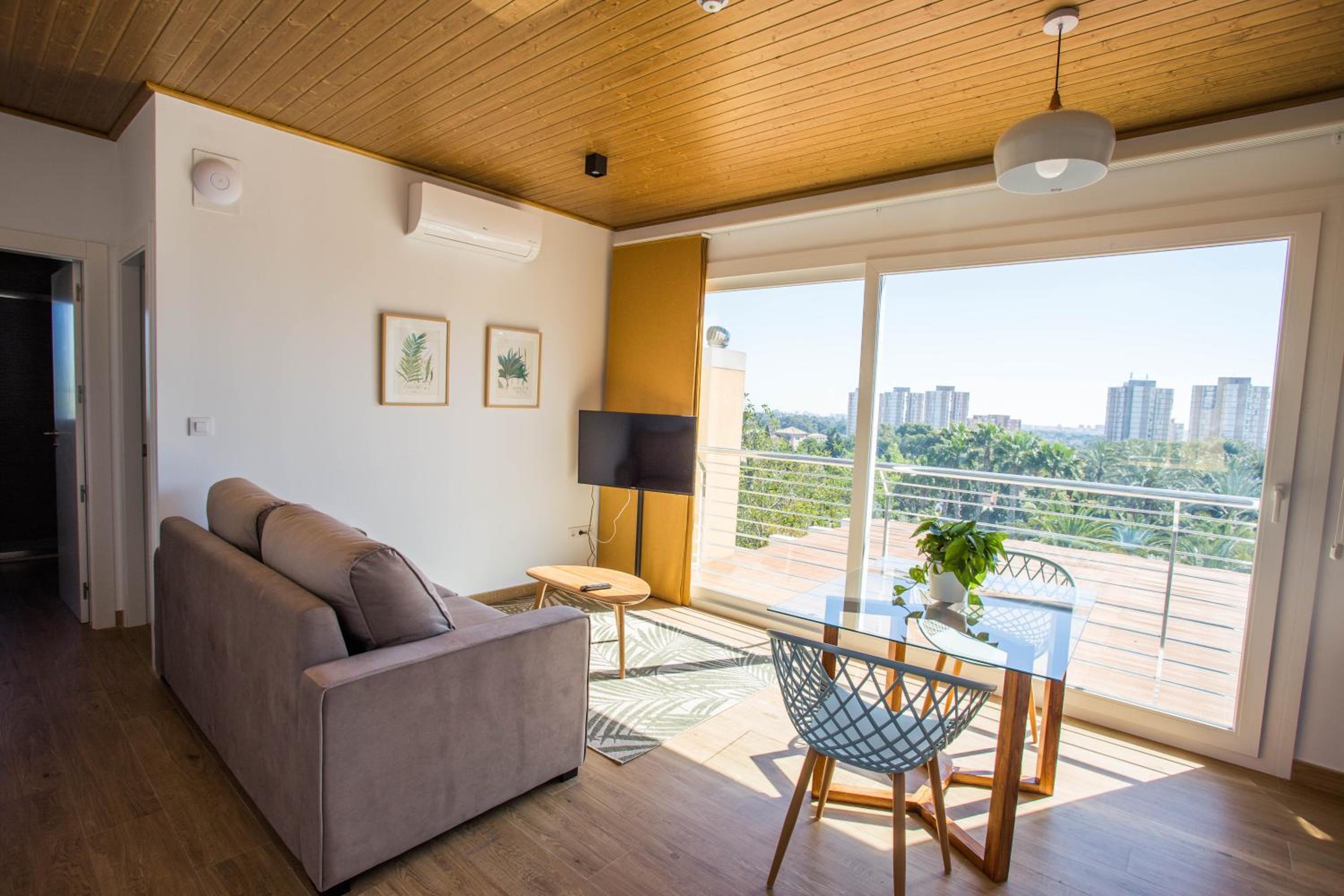 Suite Penthouse (2 Adultos + 2 Niños)