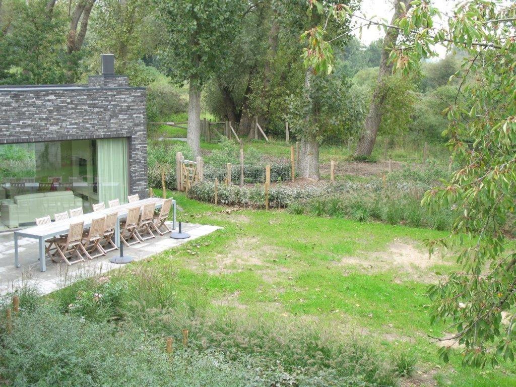 Villa photo 2