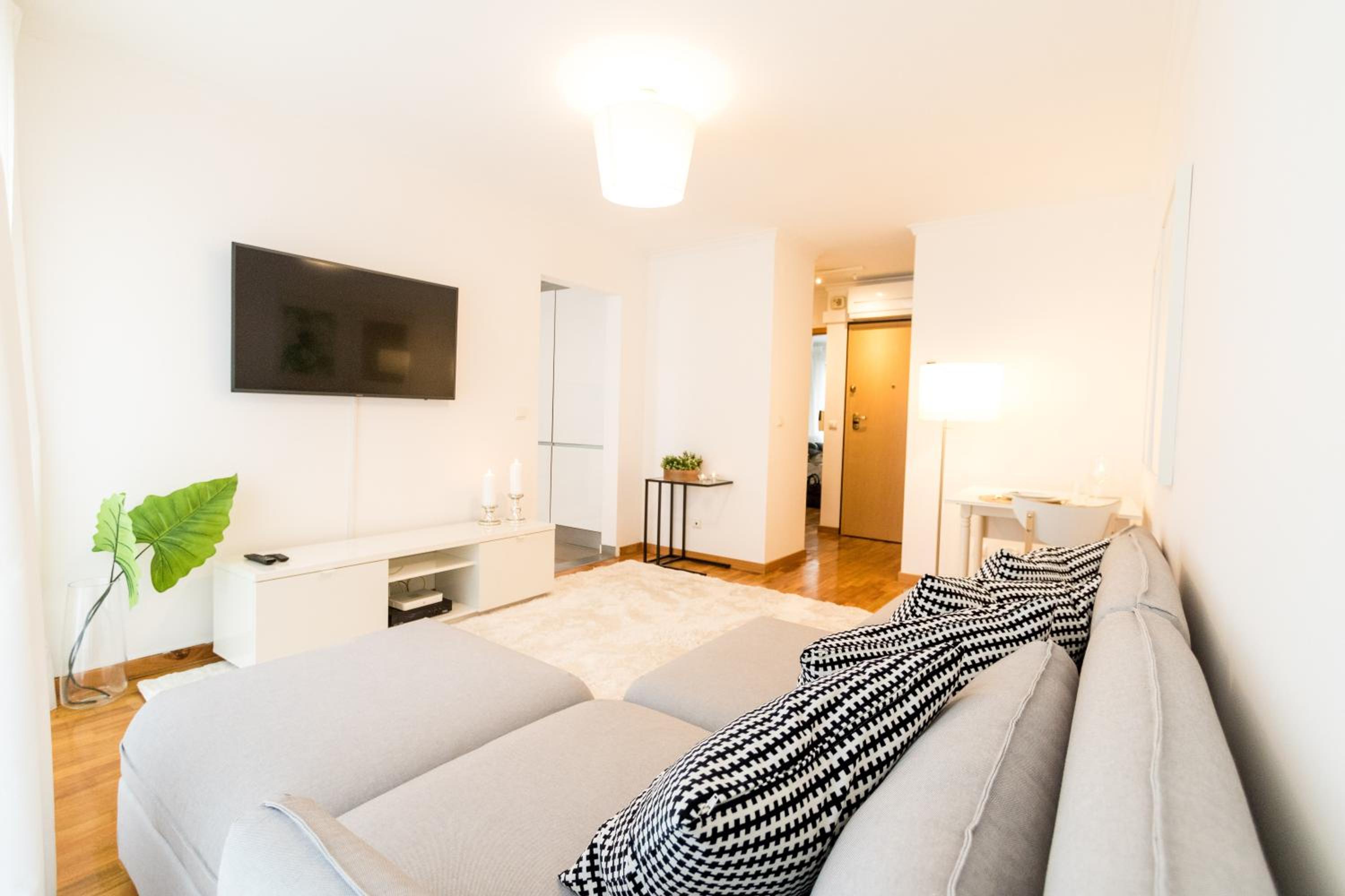 Apartment - Photo 12