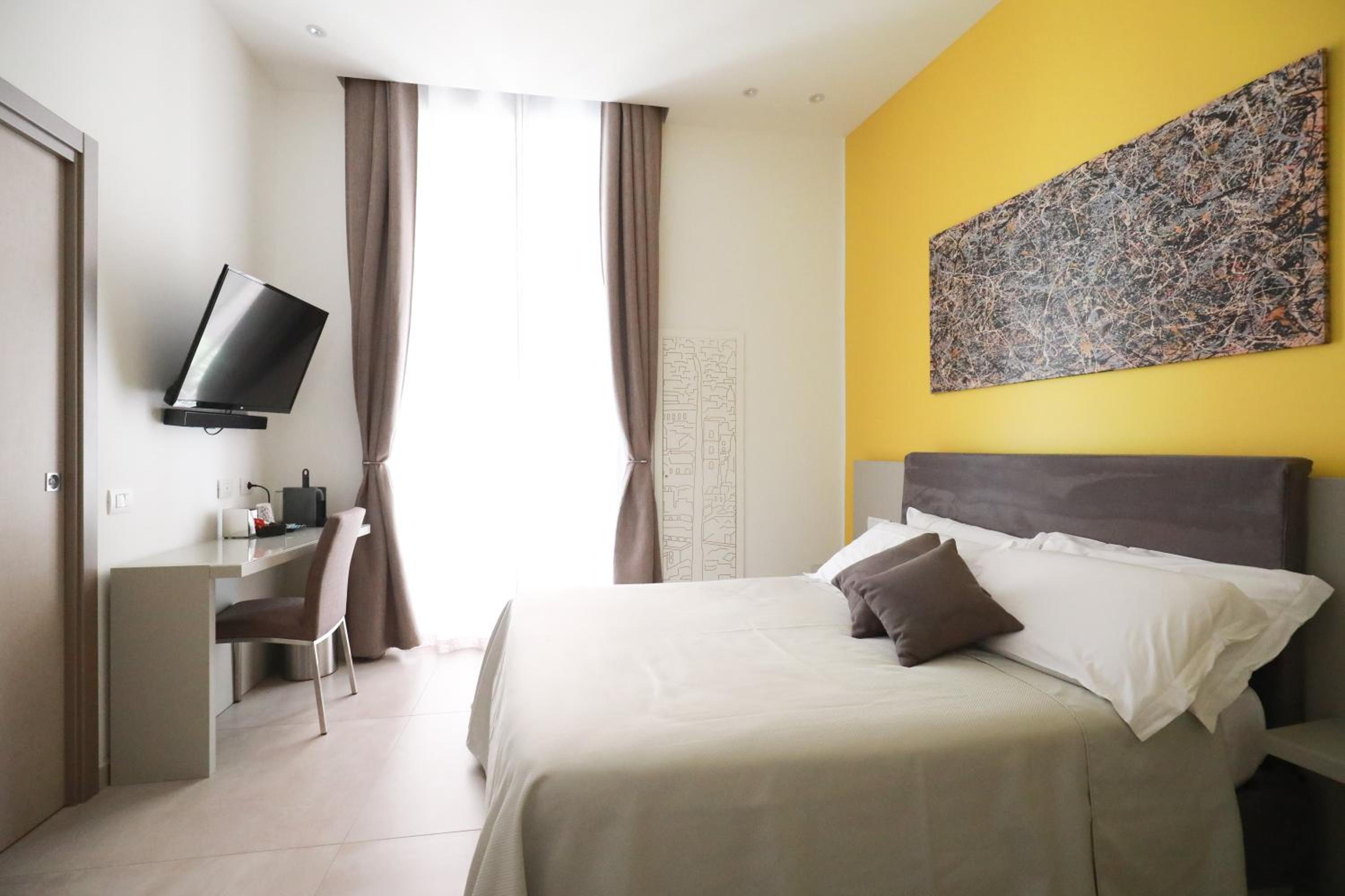 Deluxe Double Room with Balcony