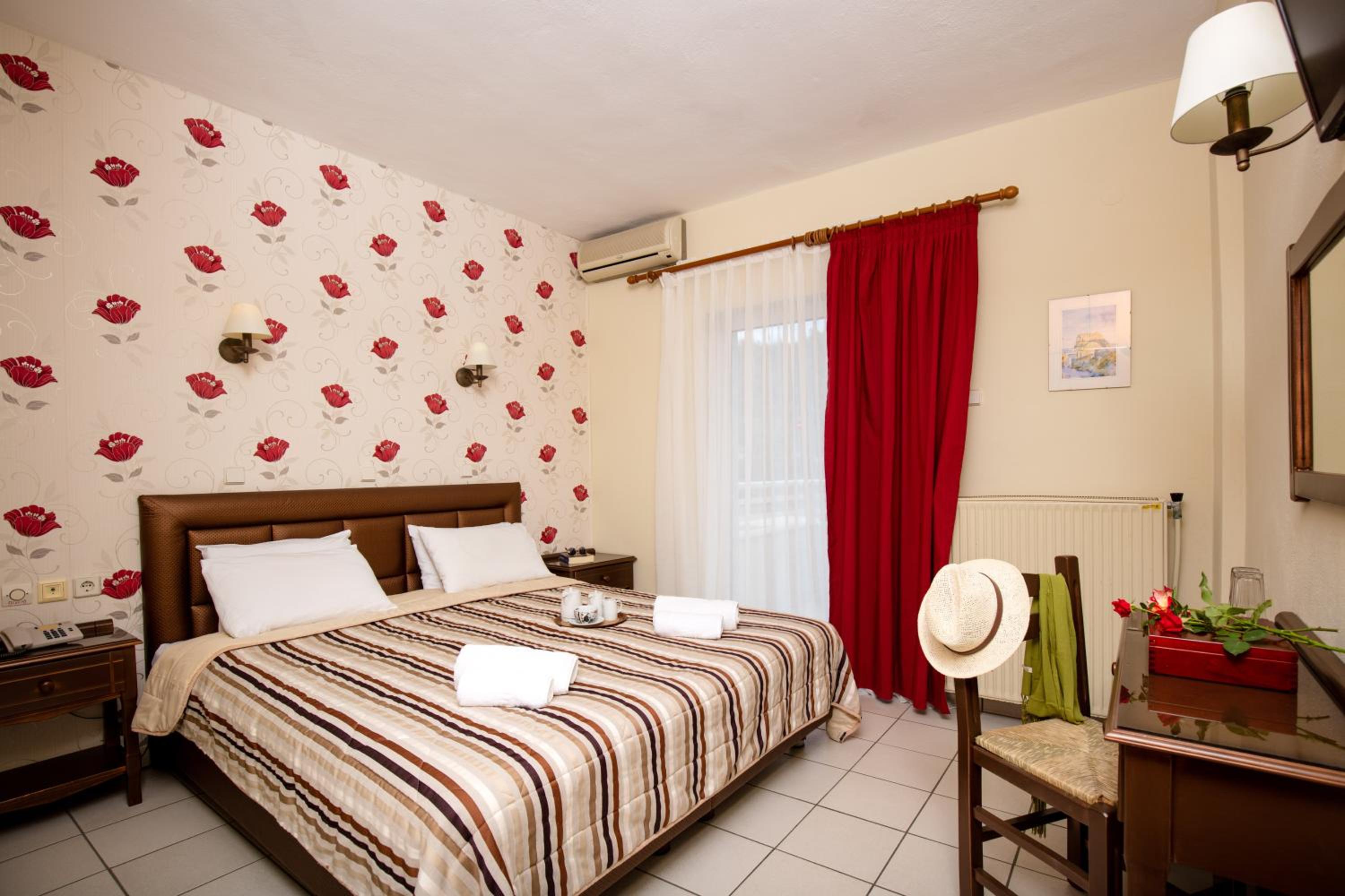 Double or Twin Room - Photo 1