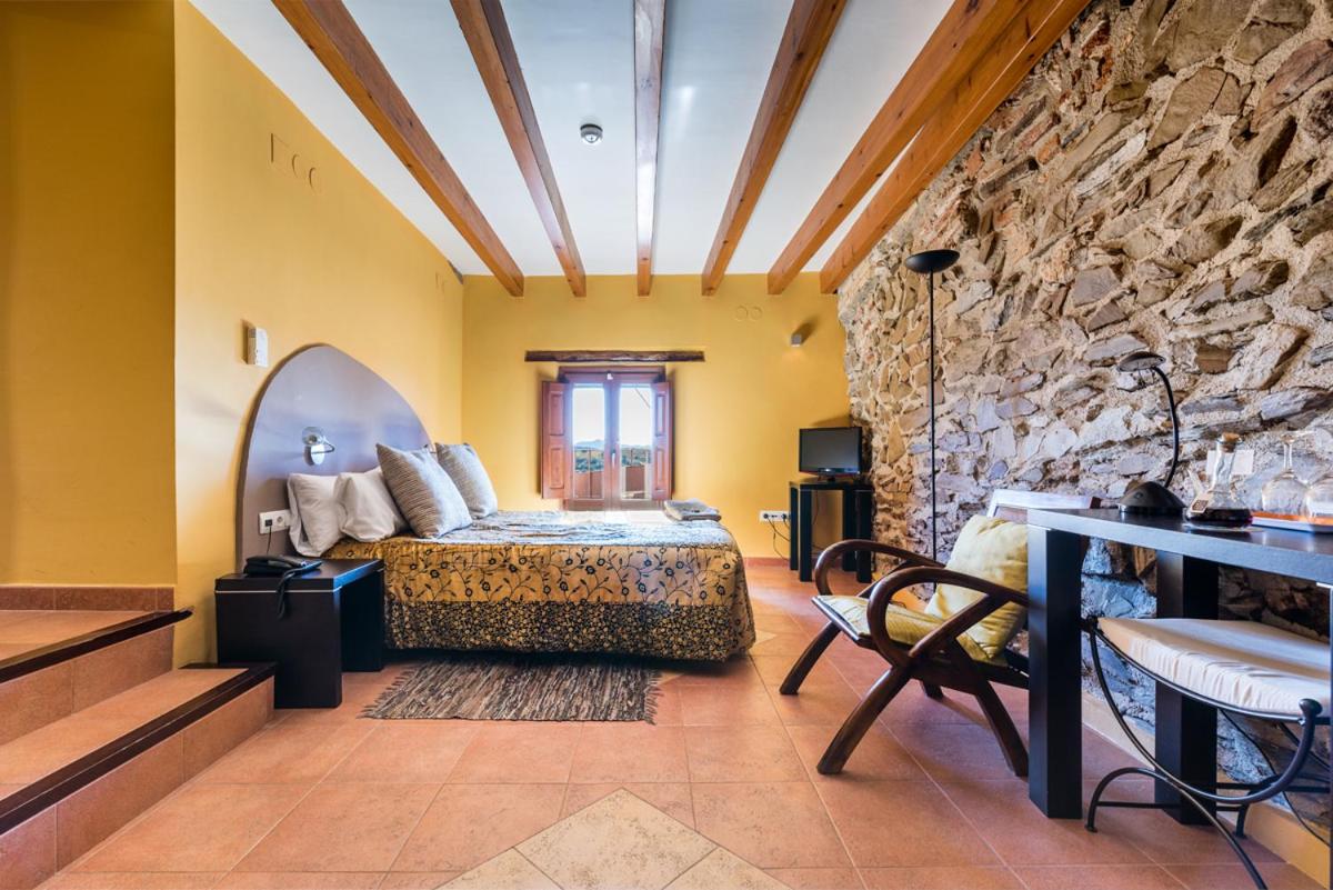 Habitación Doble con Balcón y Vista a Viñedos y Parque Natural