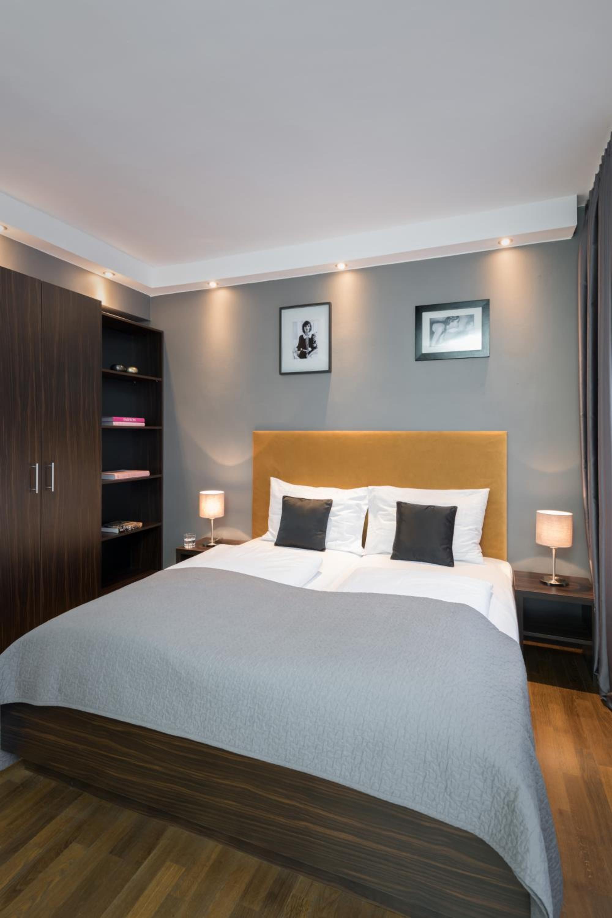 Standard Double Room Select