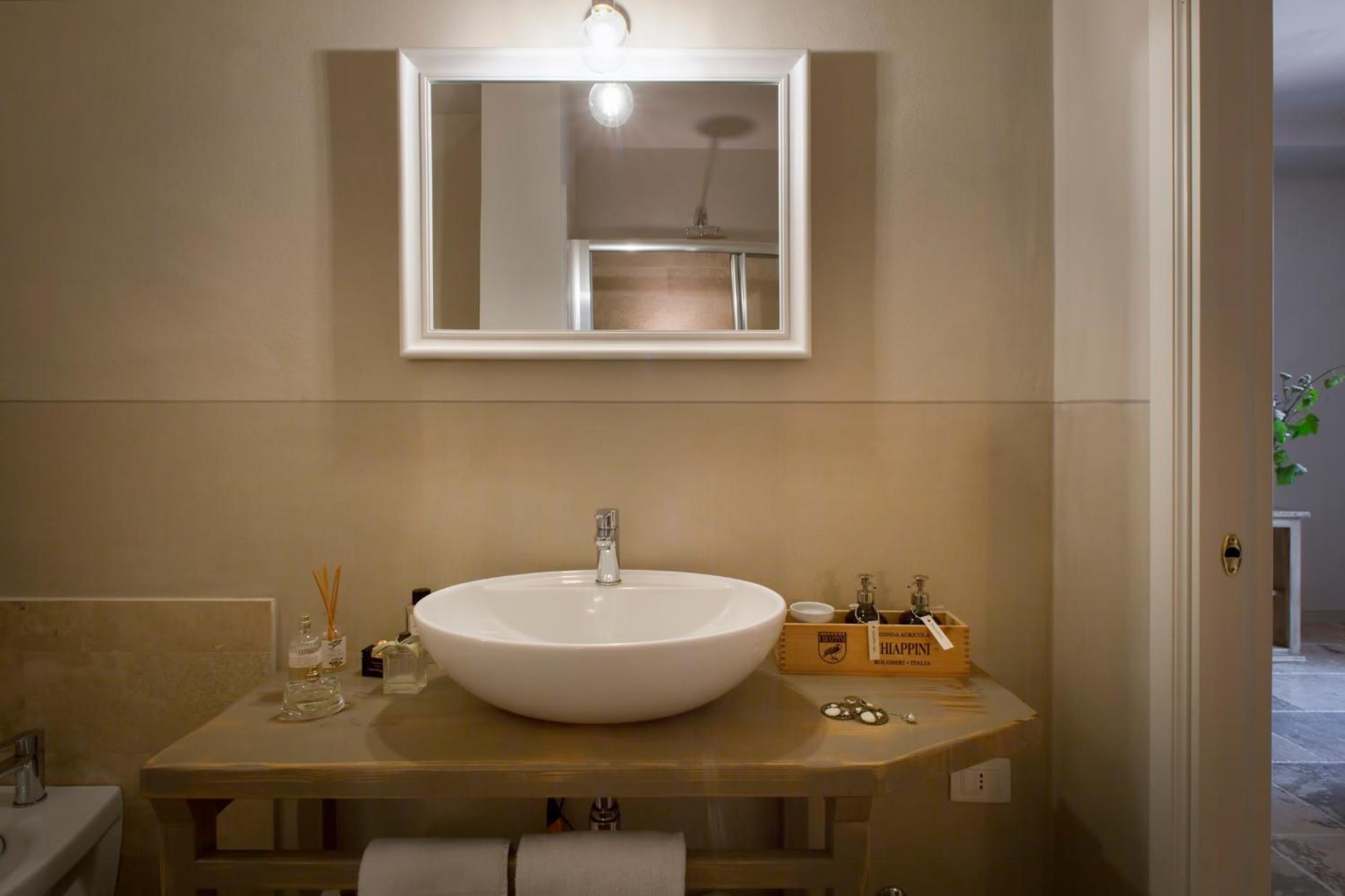 Double Room - Photo 4