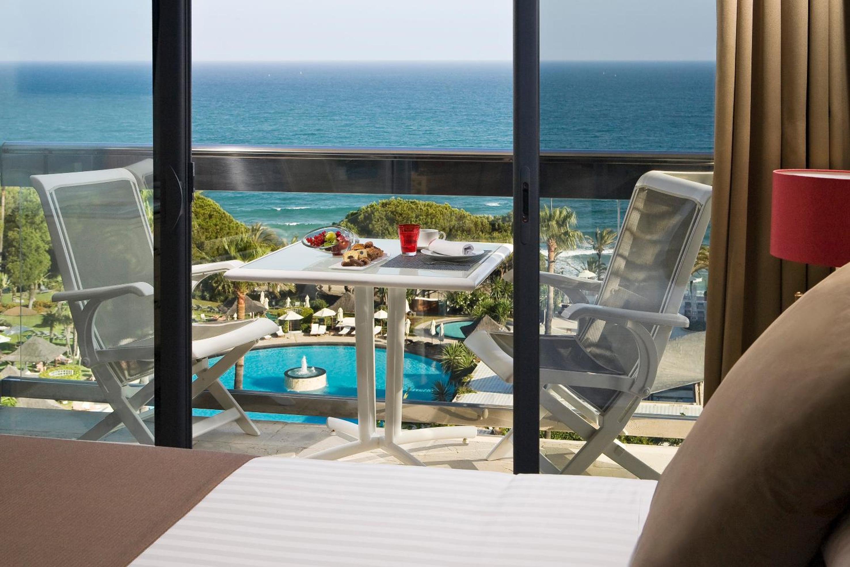 Suite Junior Ocean Red Level photo