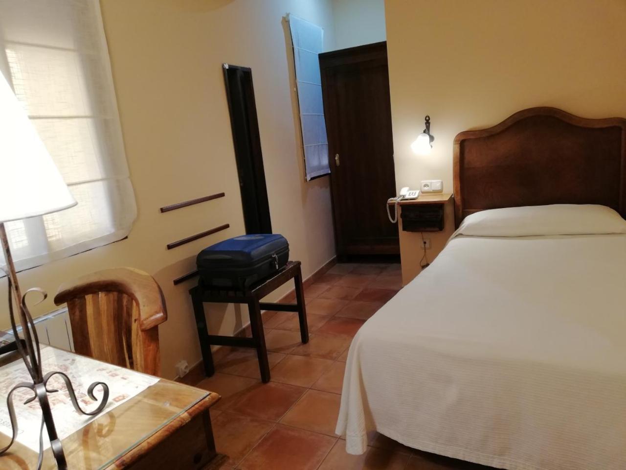 Single Room photo 3