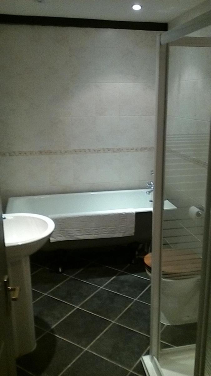 Deluxe King Room photo 1