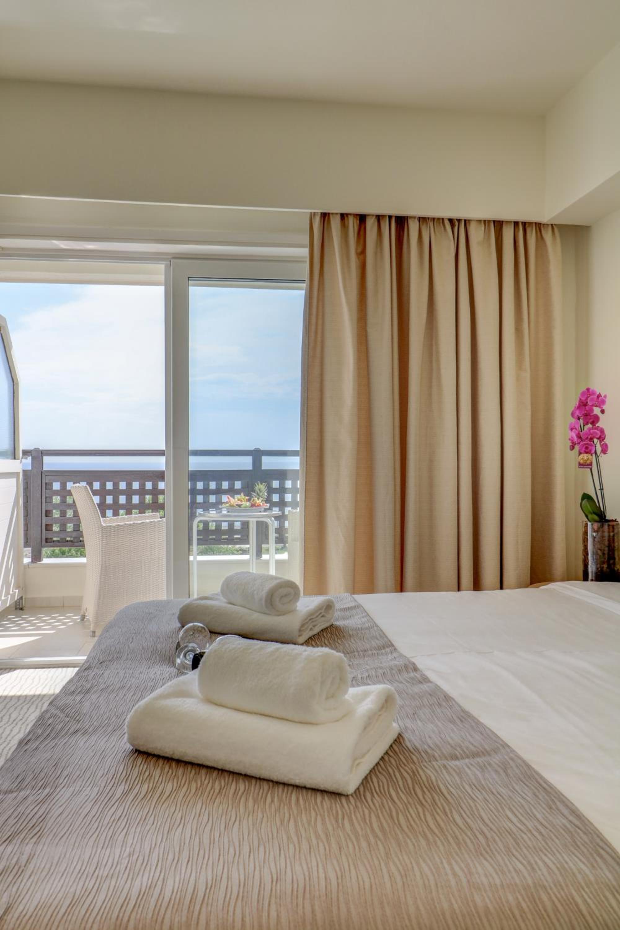 Double Room with Sea View photo 3