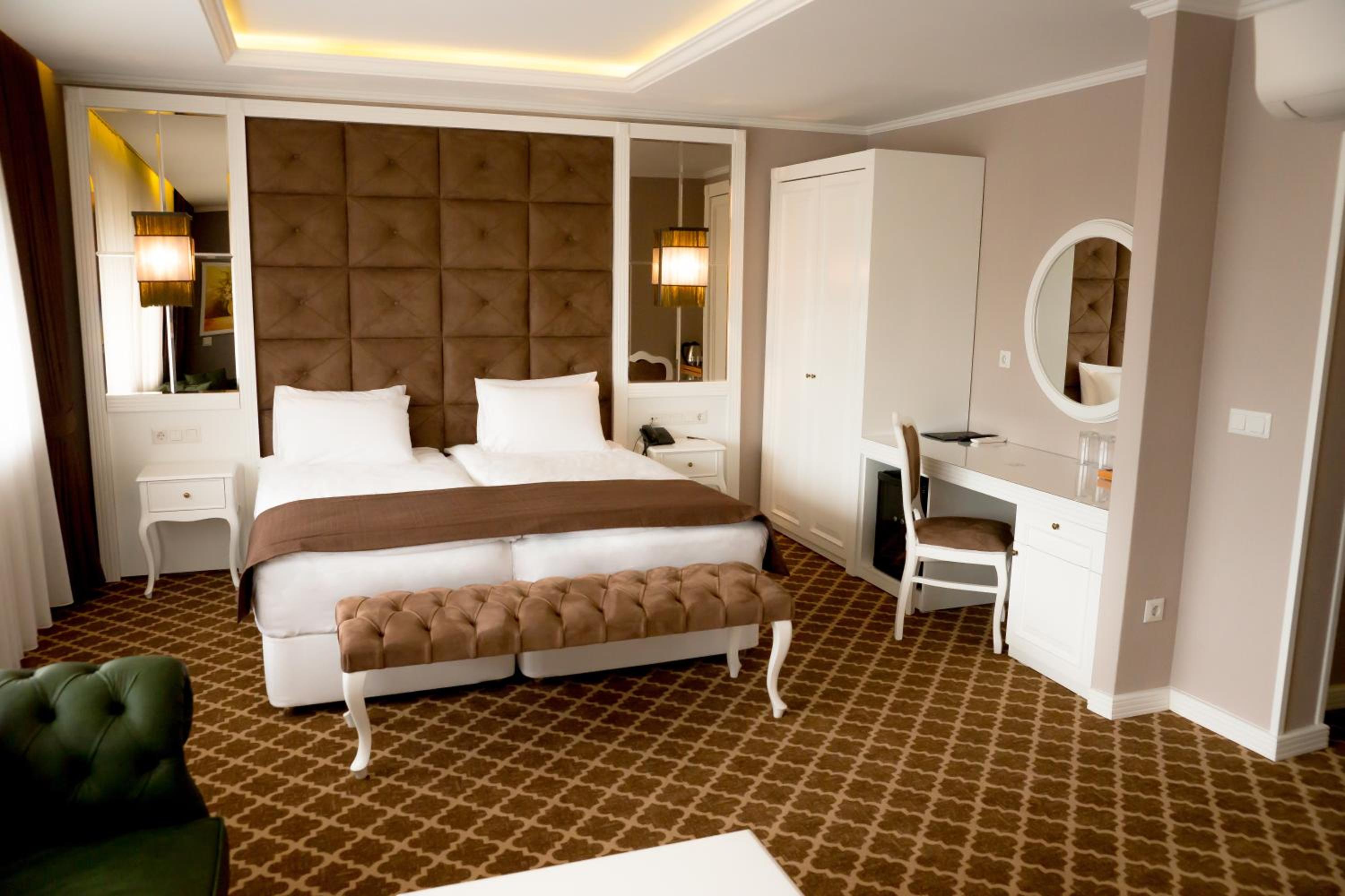 One-Bedroom Suite