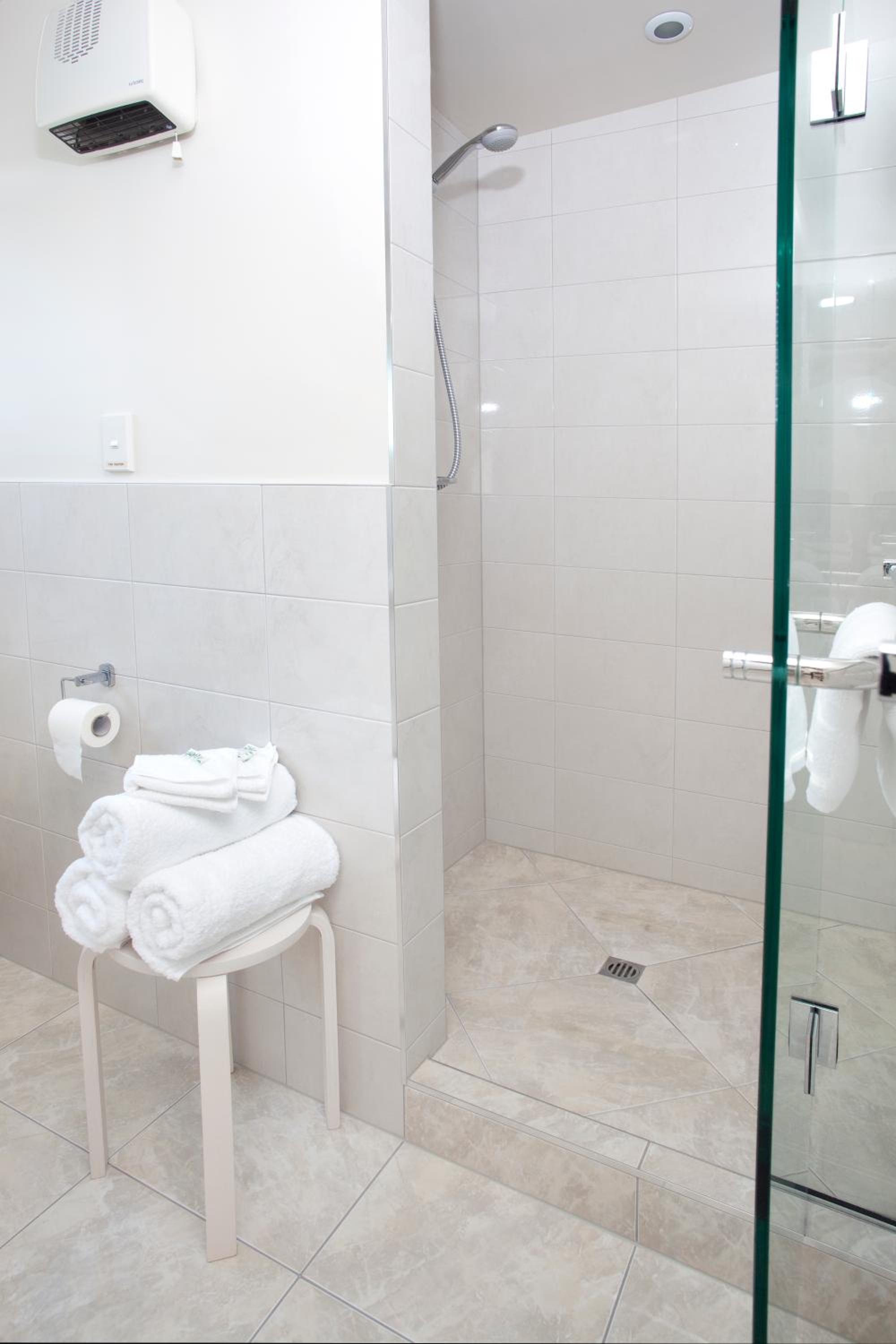Luxury One-Bedroom Apartment - Unit 2 - Photo 14