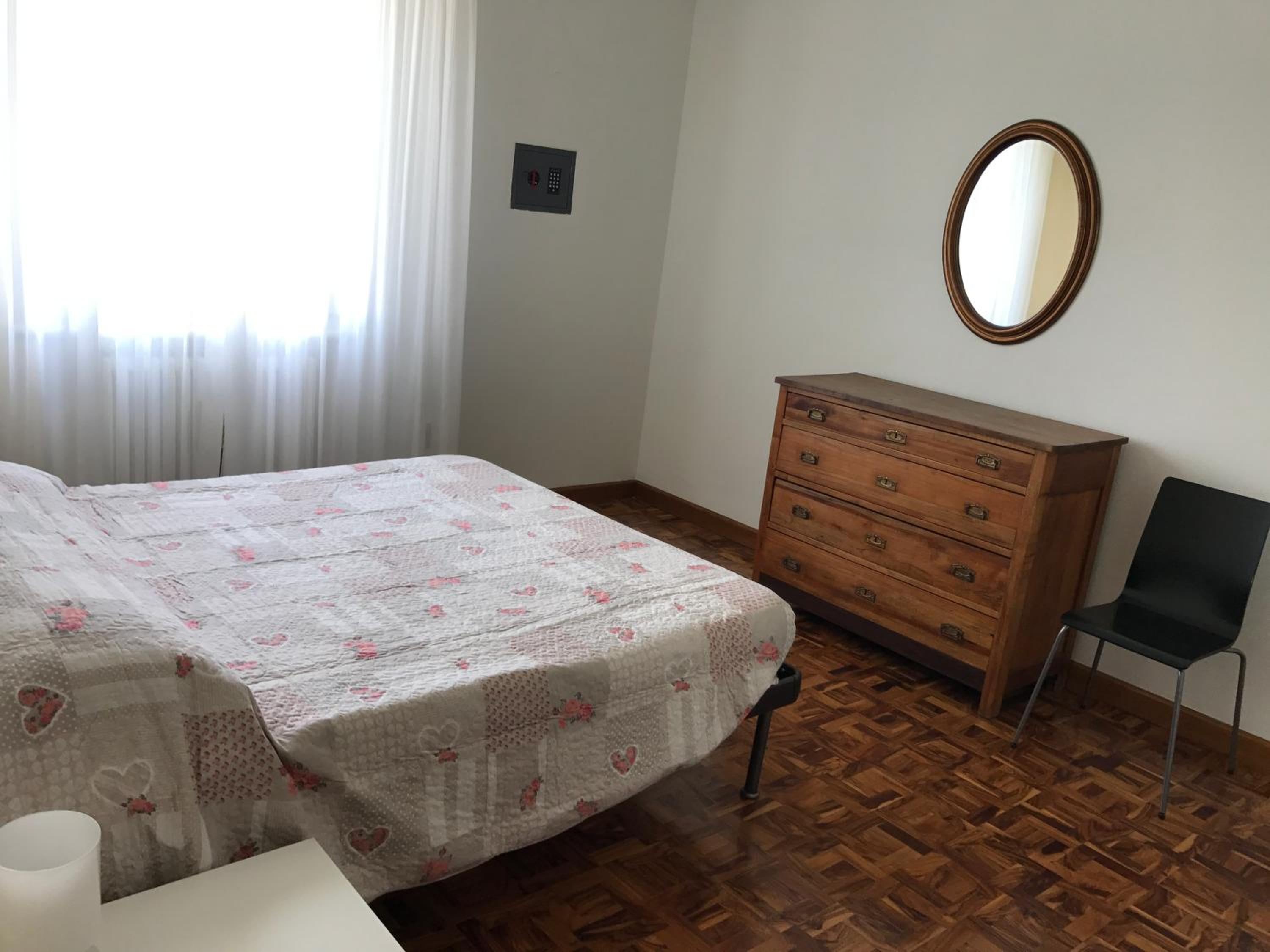 Two-Bedroom Deluxe Apartment with Balcony