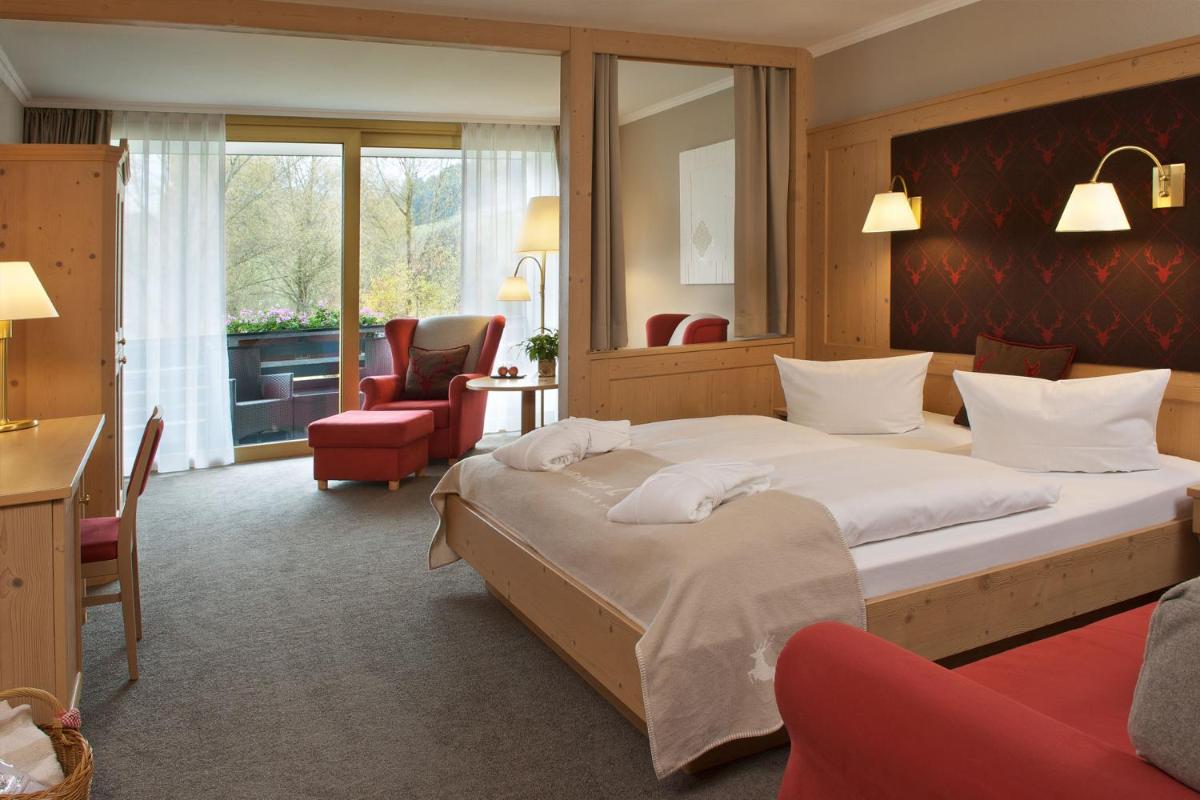 Deluxe Double Room with Balcony photo 3