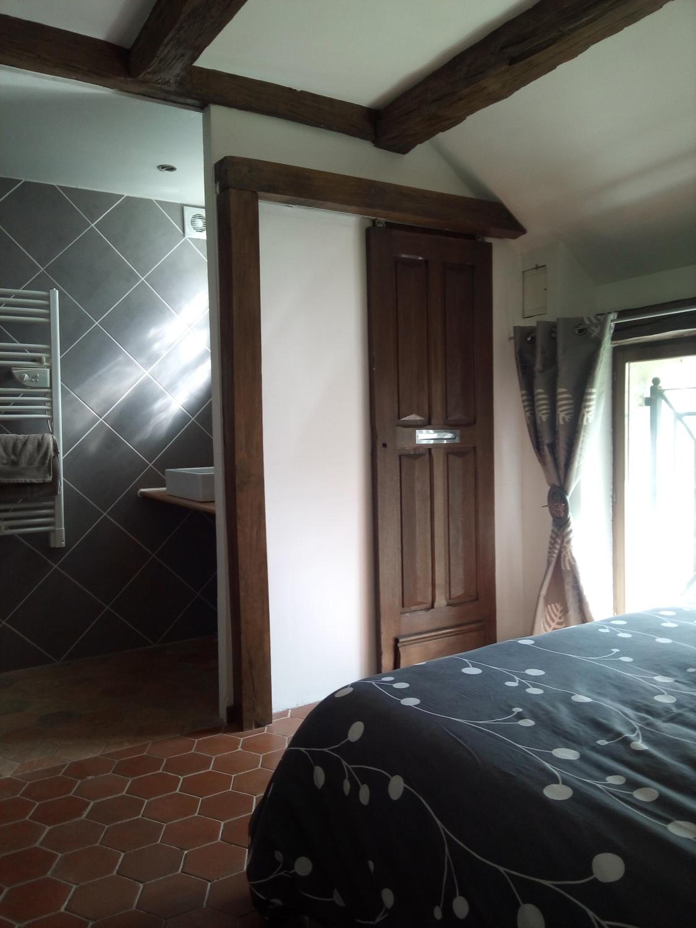 Double Room - Photo 9