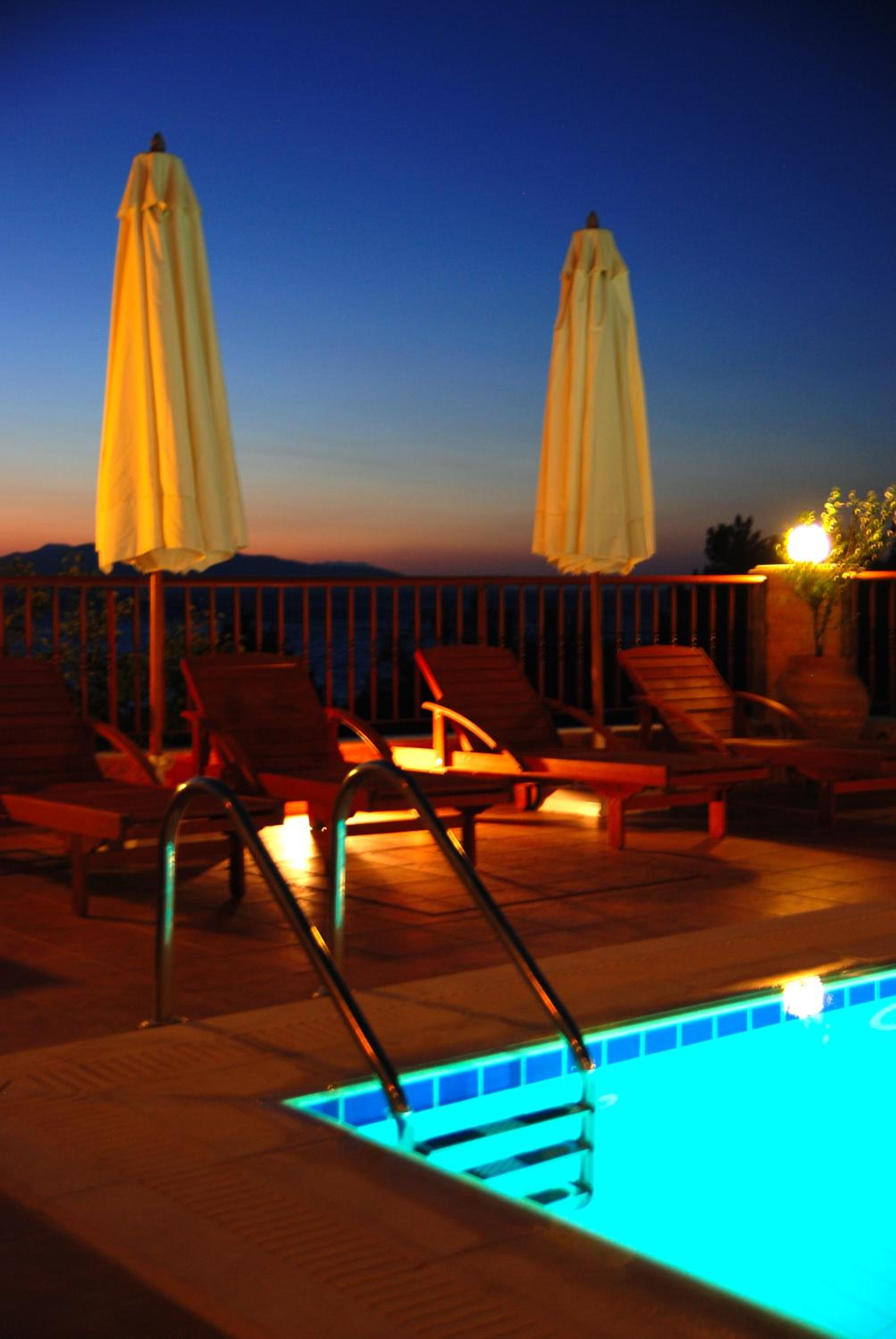 Double or Twin Room with Side Sea View photo 2