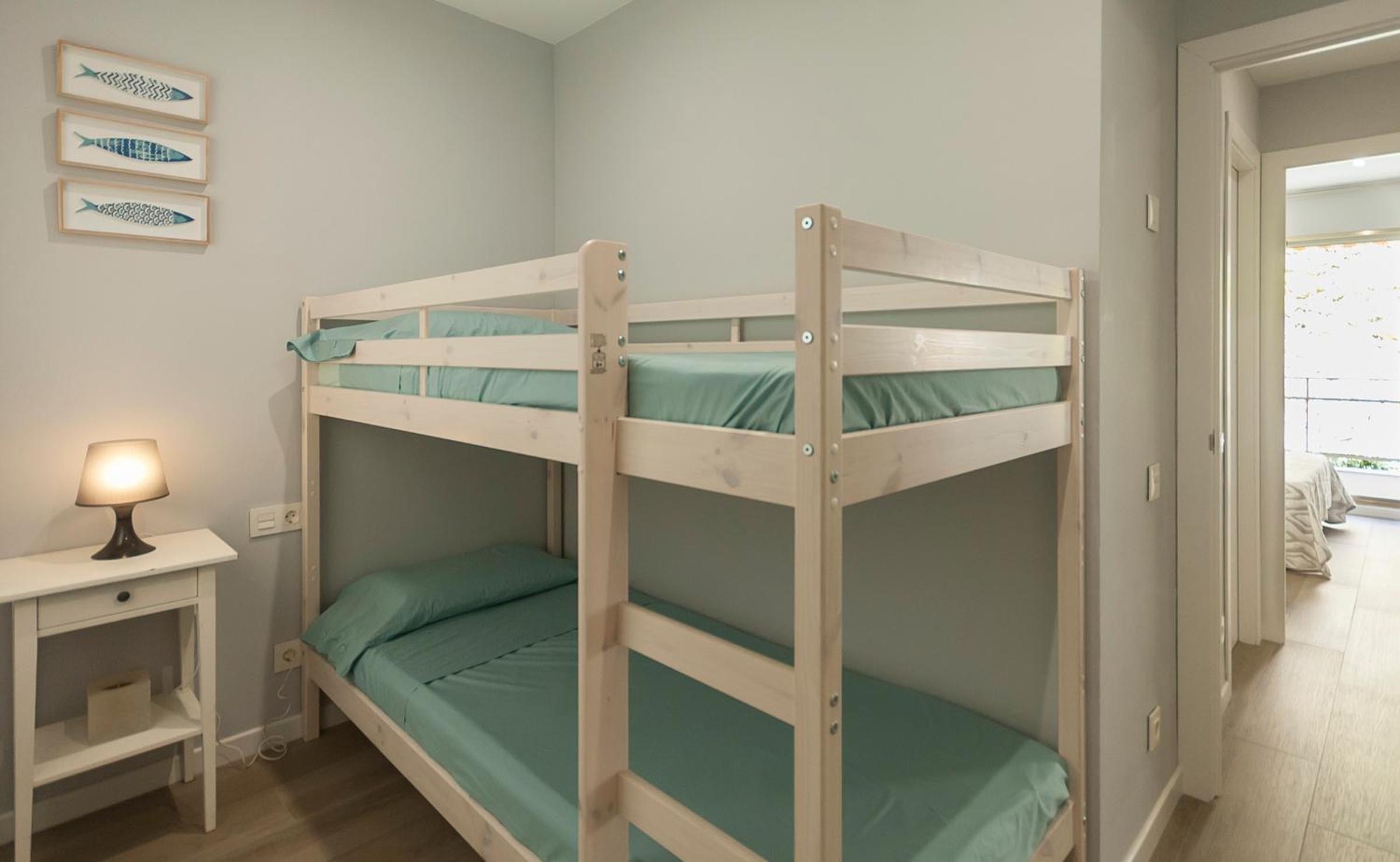 Apartamento con vista a la piscina