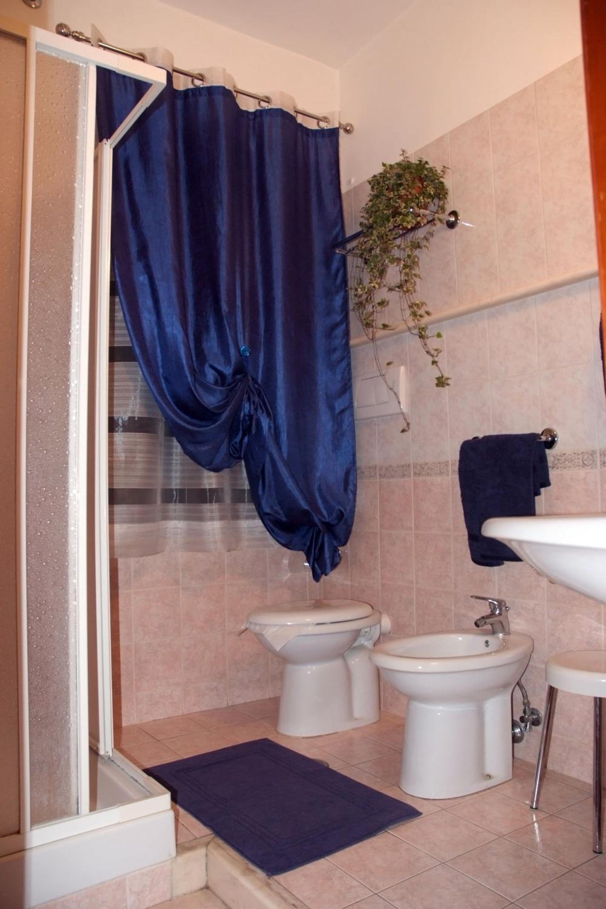 Triple Room - Photo 7