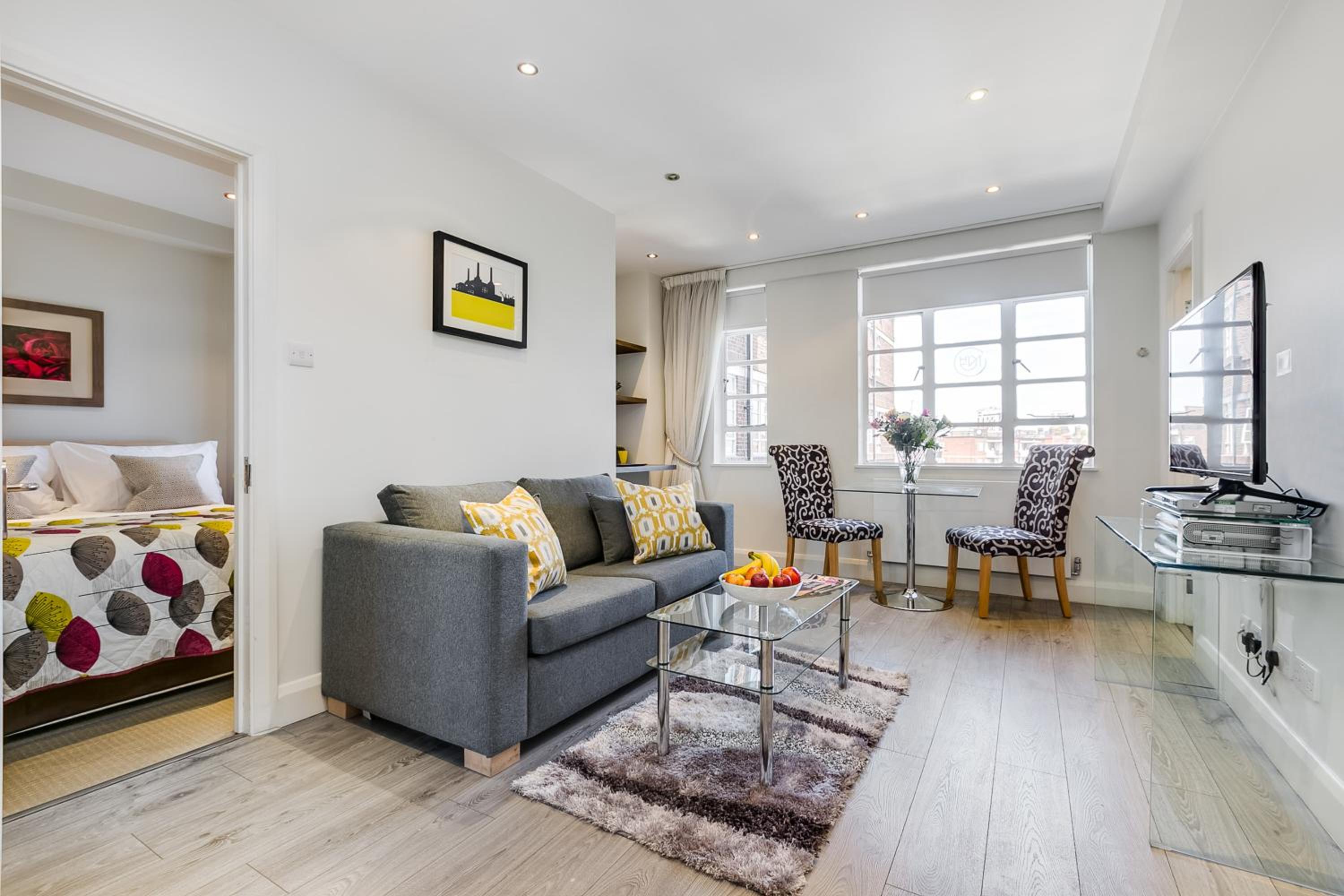 One-Bedroom Apartment