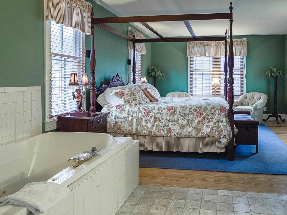 King Room with Spa Bath photo 1