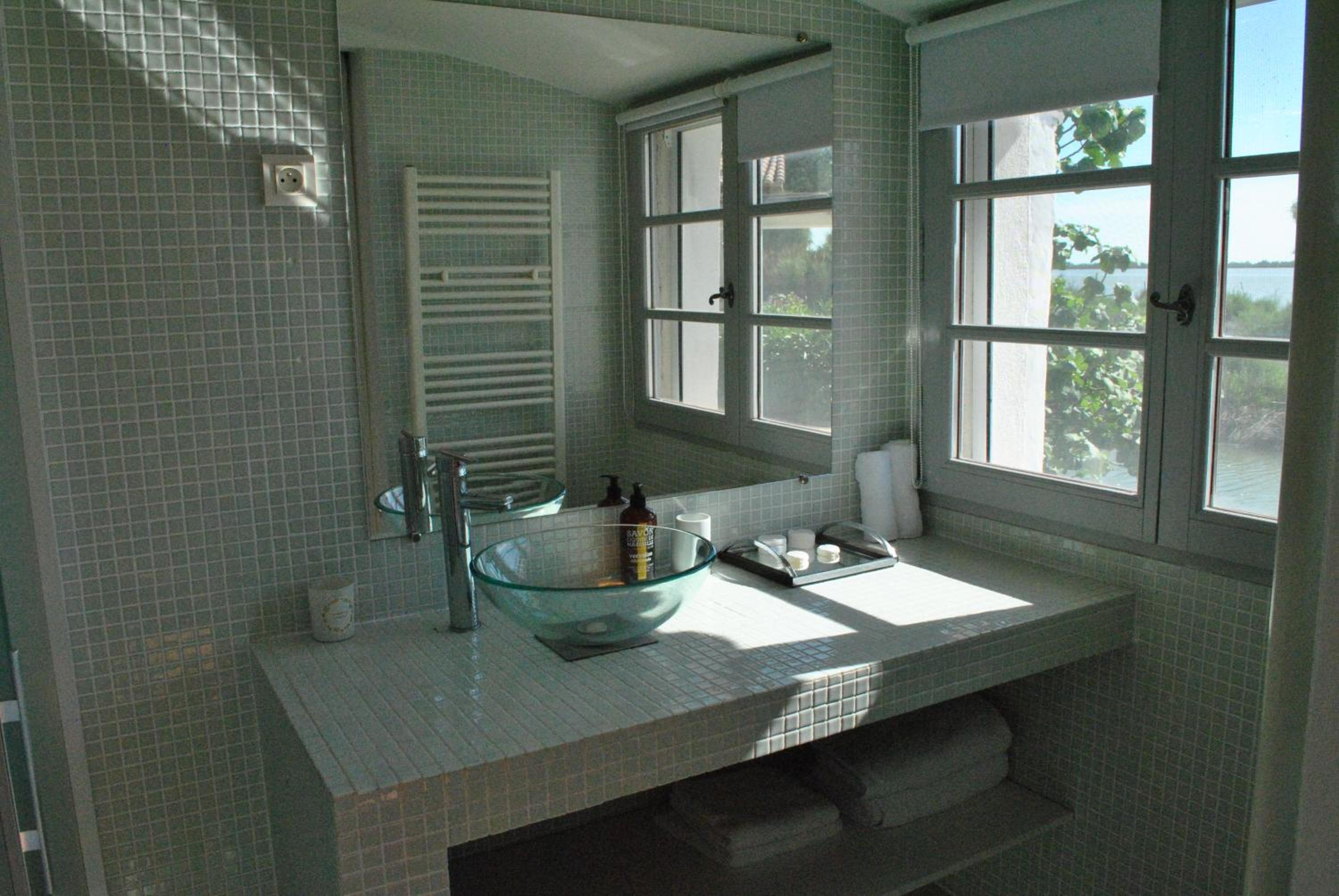 Double Room with Lake View photo 3