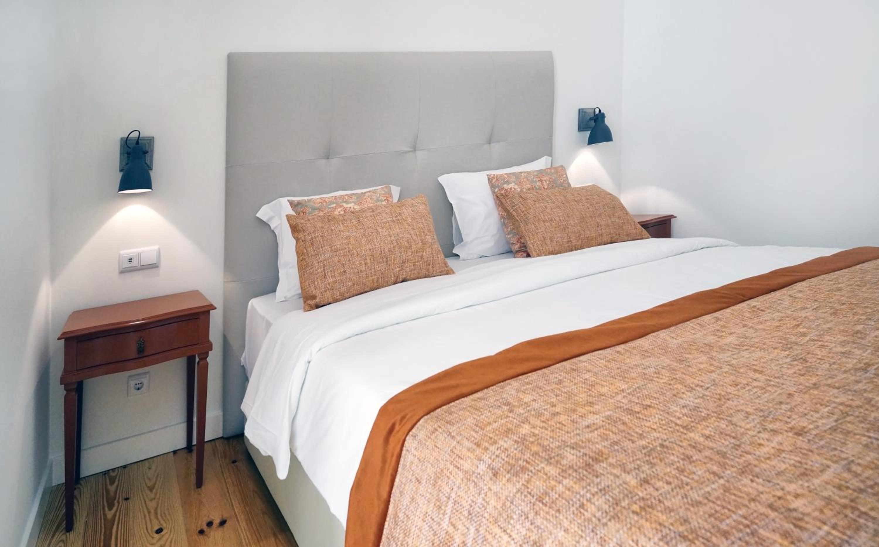 Superior Double or Twin Room with Patio photo 3