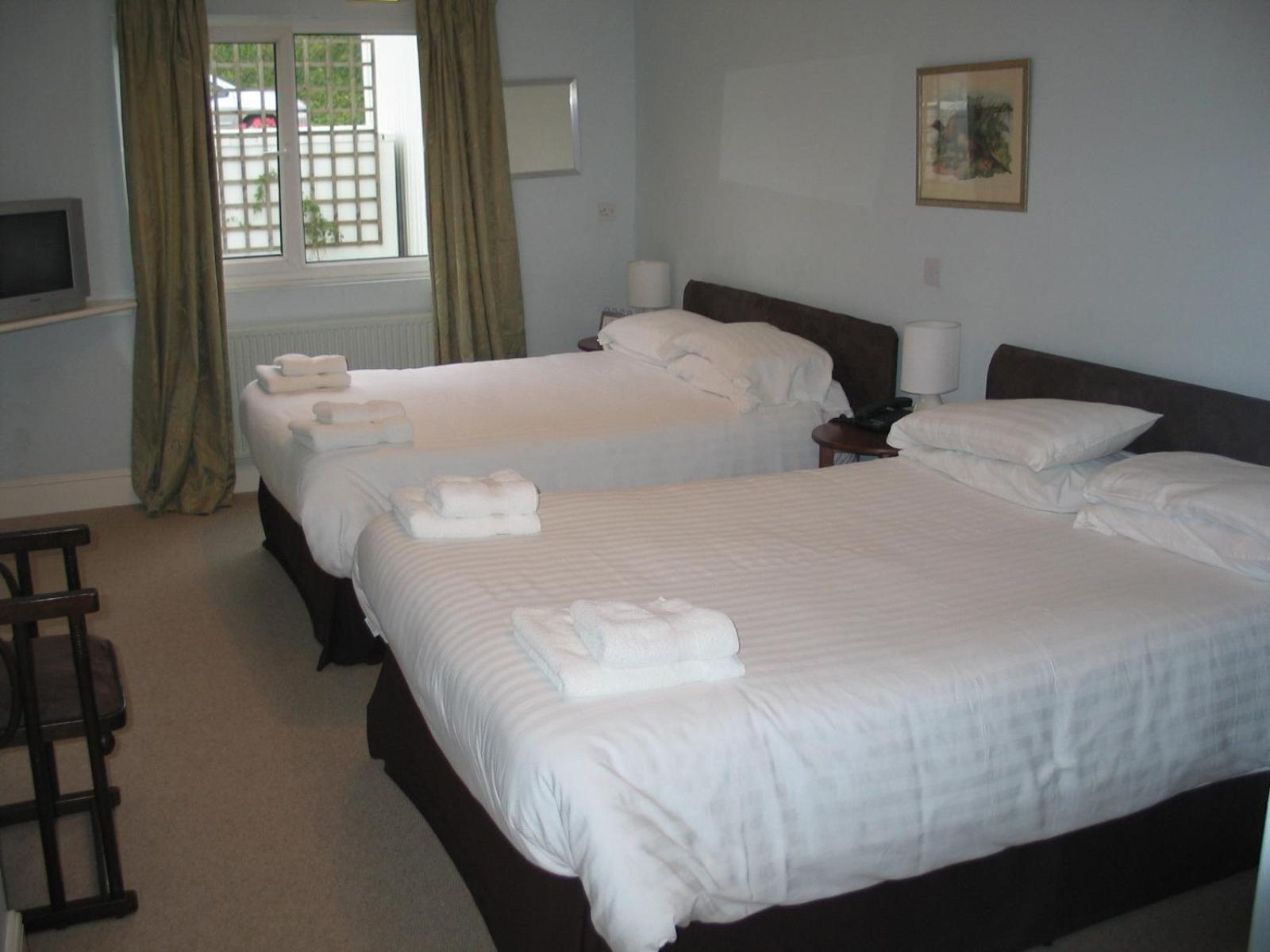 Twin Room with Rear view photo 3
