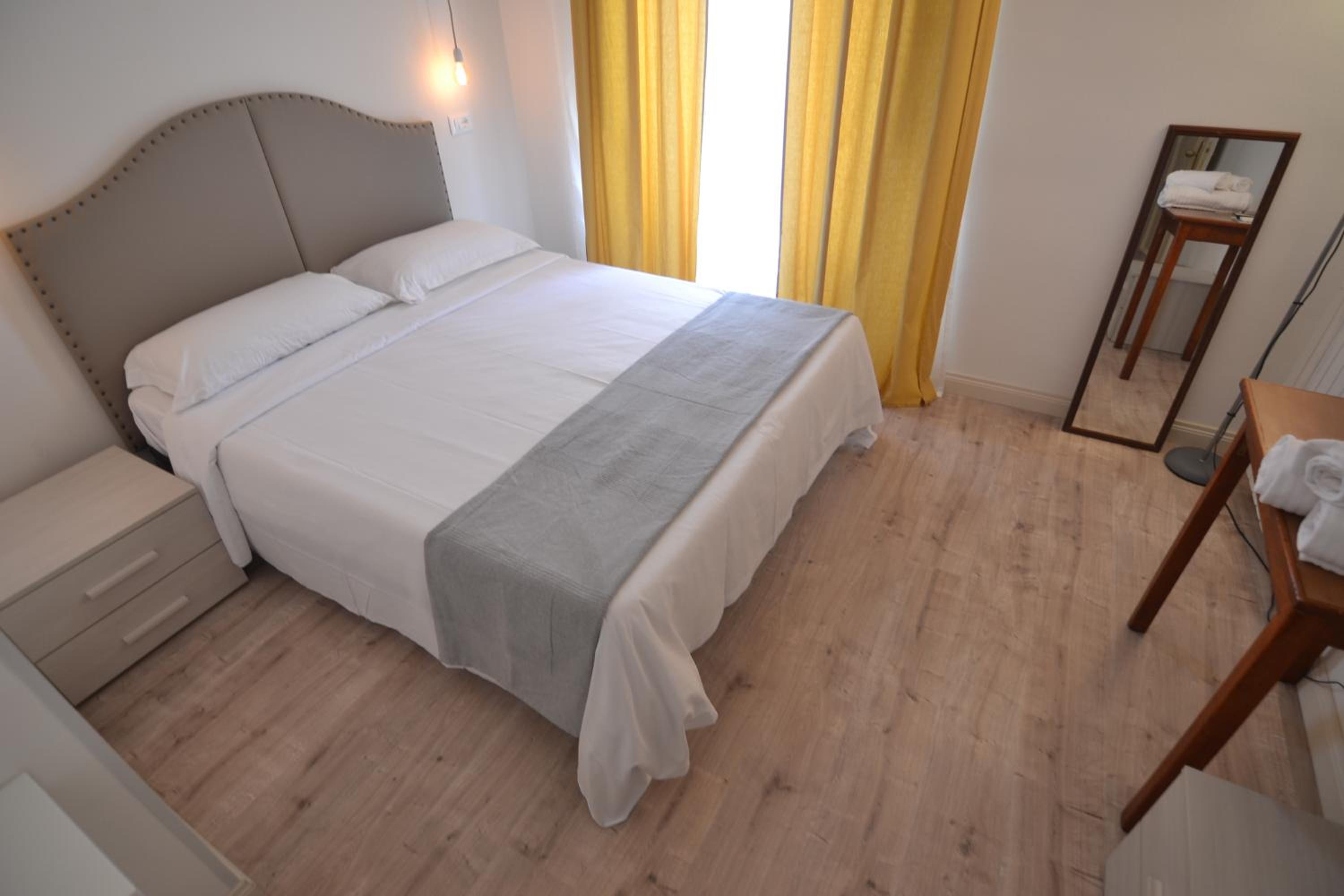 Double or Twin Room photo 3