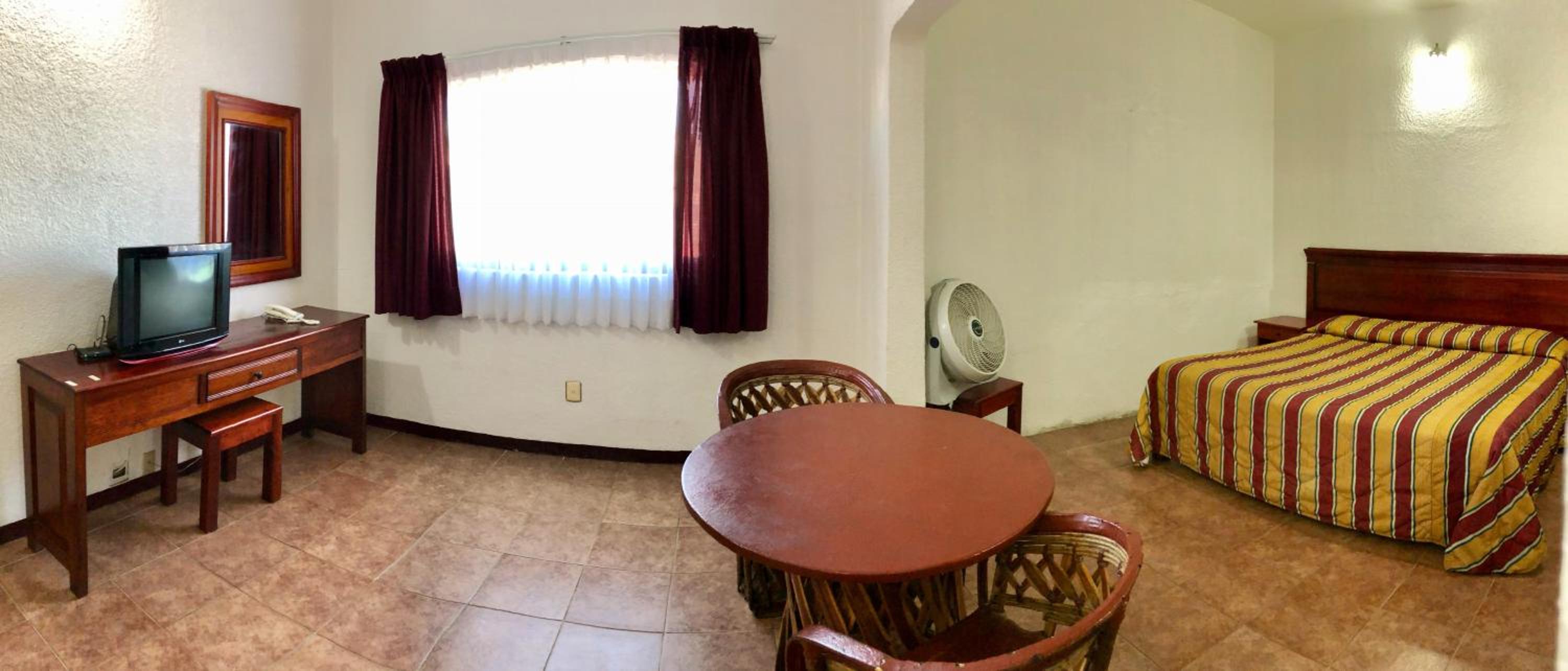 Standard King Room - Photo 1
