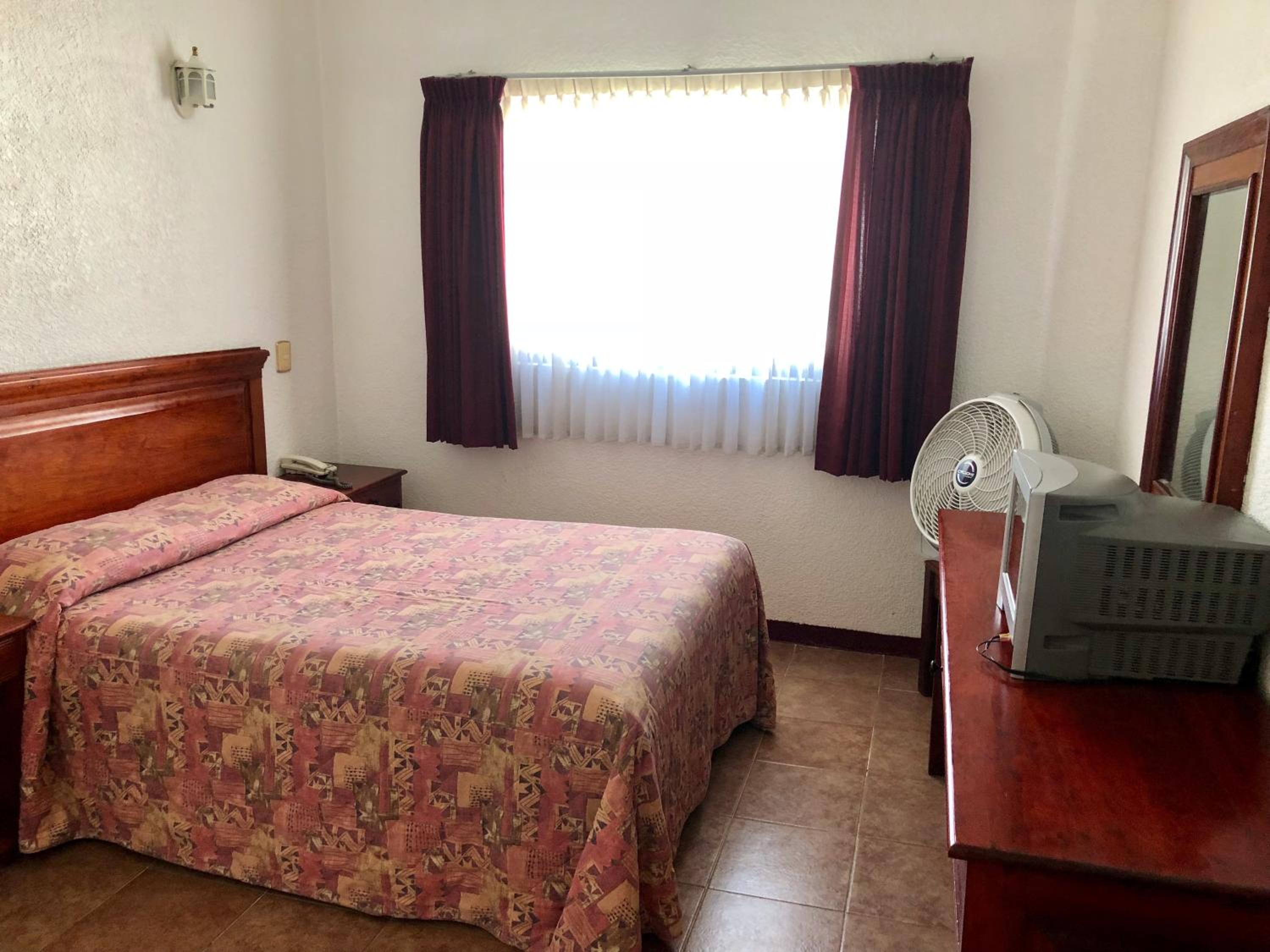 Queen Room - Photo 1