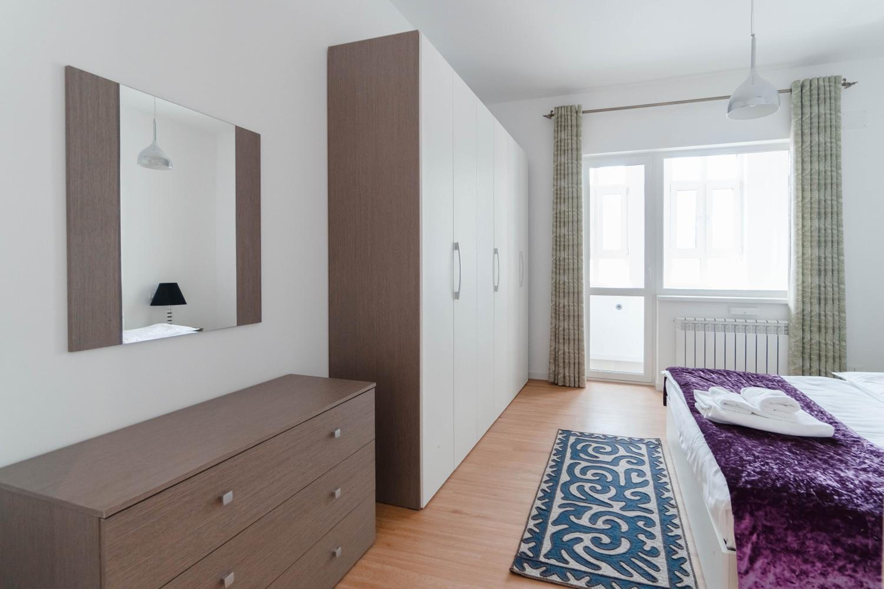One-Bedroom Apartment photo 2