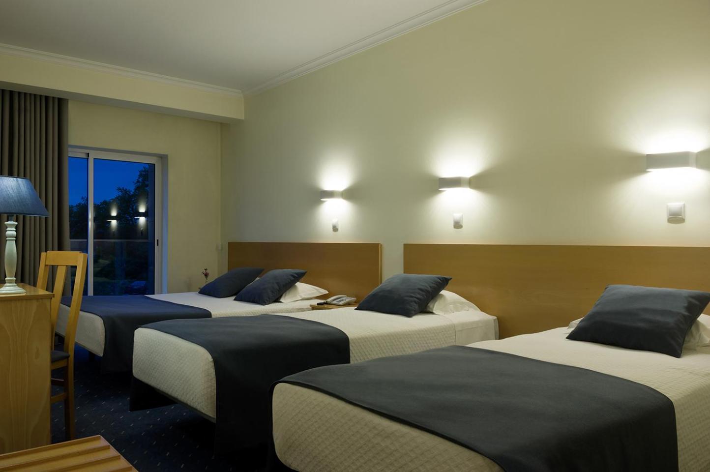Triple Room - Photo 2