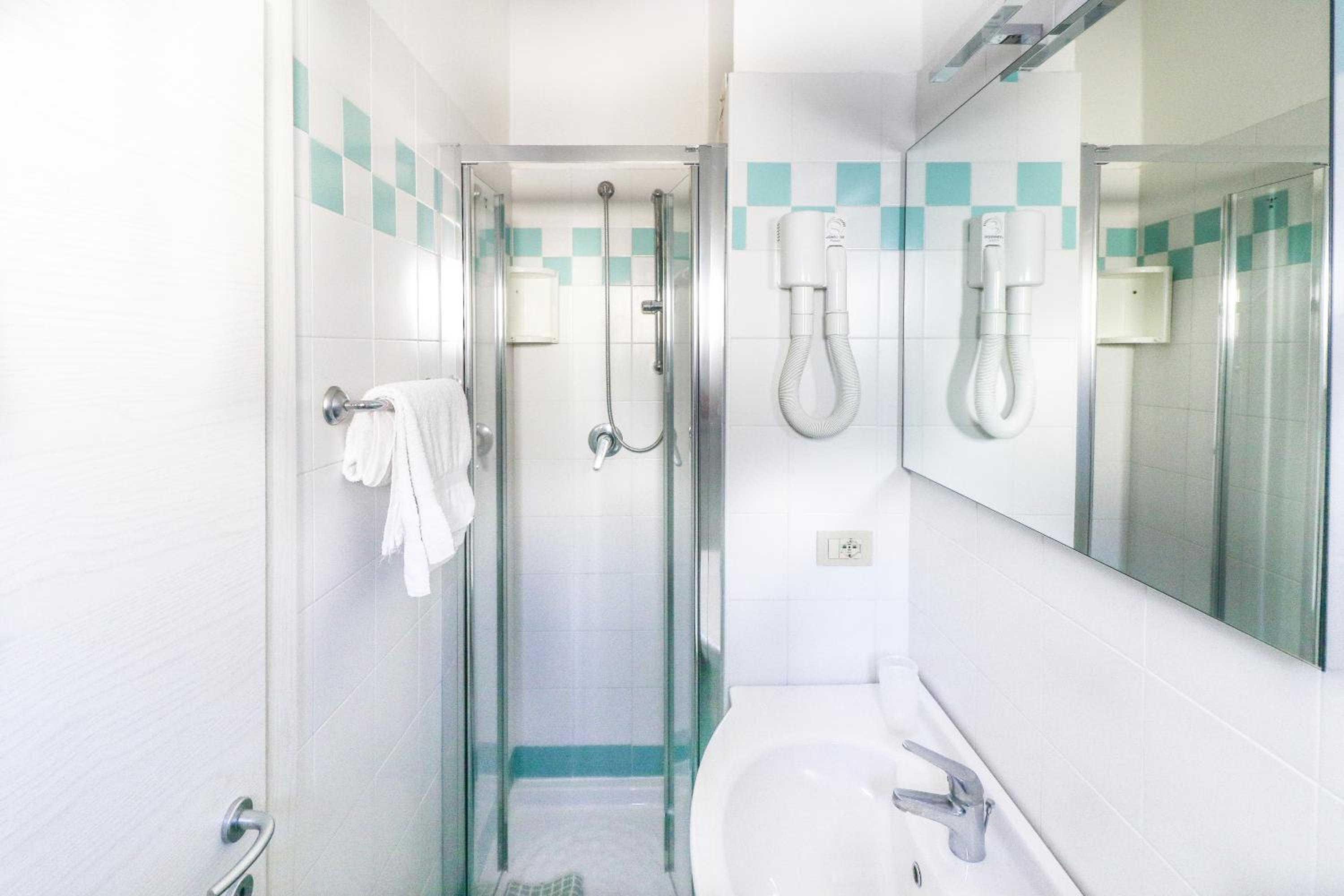 Triple Room with Pool View photo 2