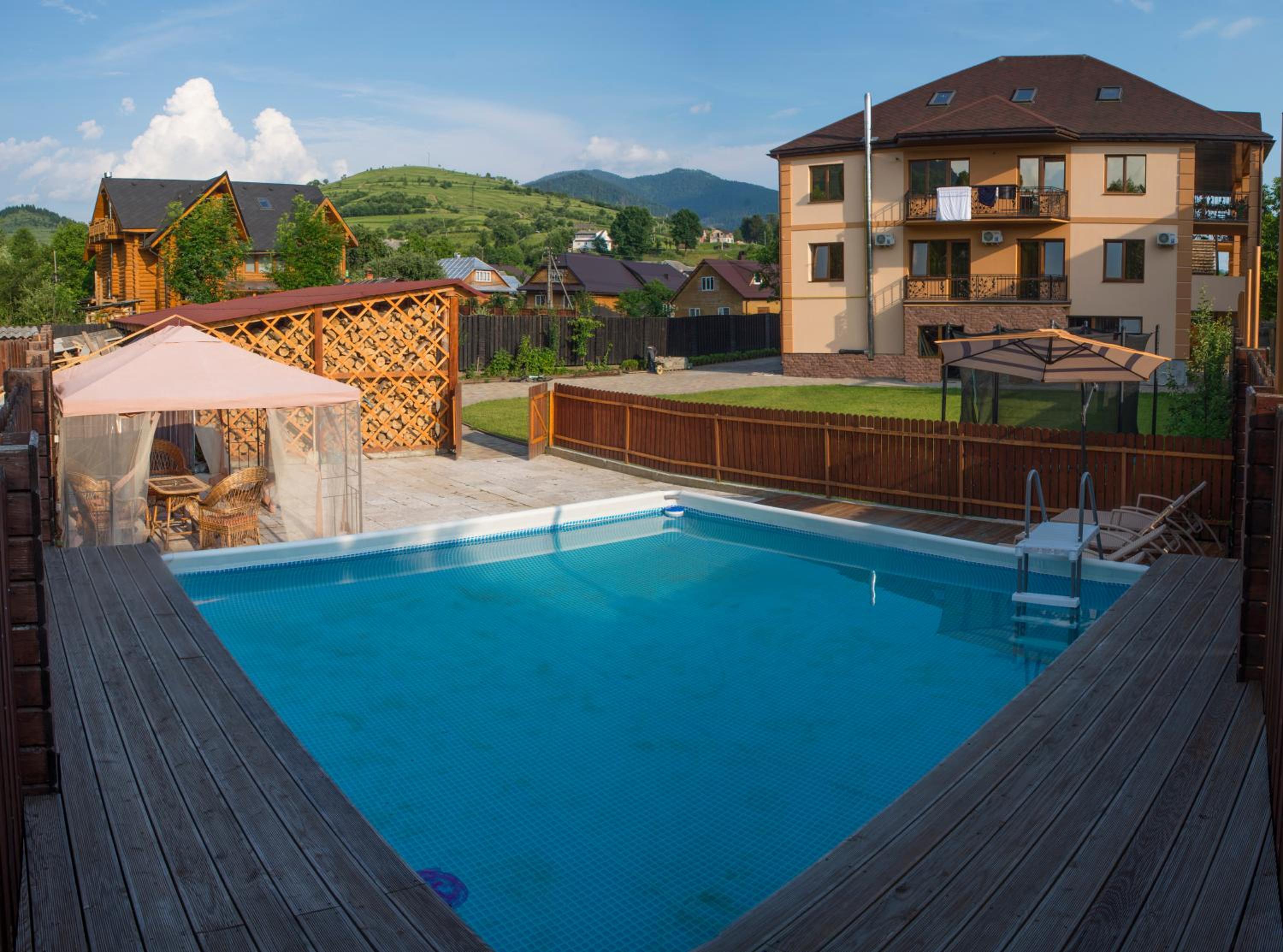 Apartment with Balcony photo 1