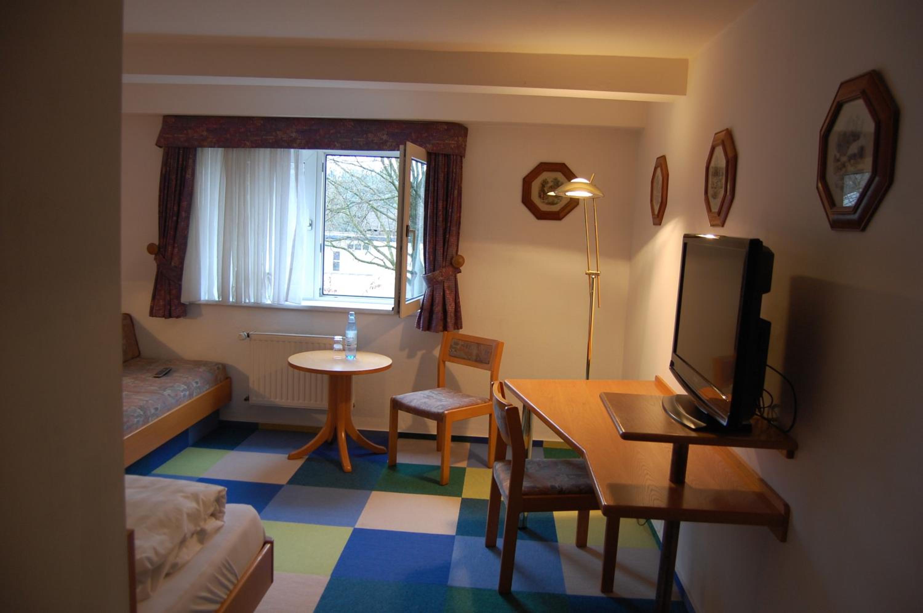 Single Room photo 2