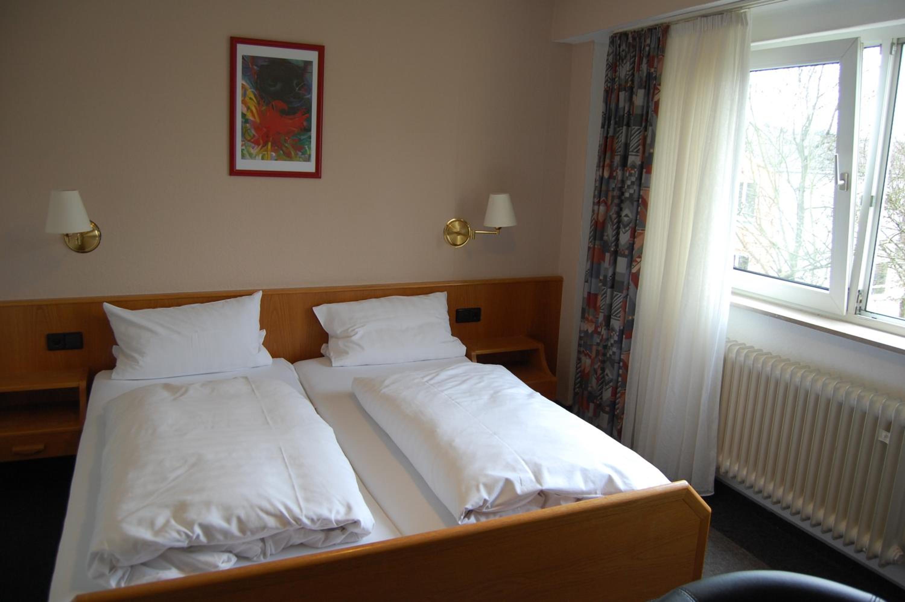 Double Room - Photo 5